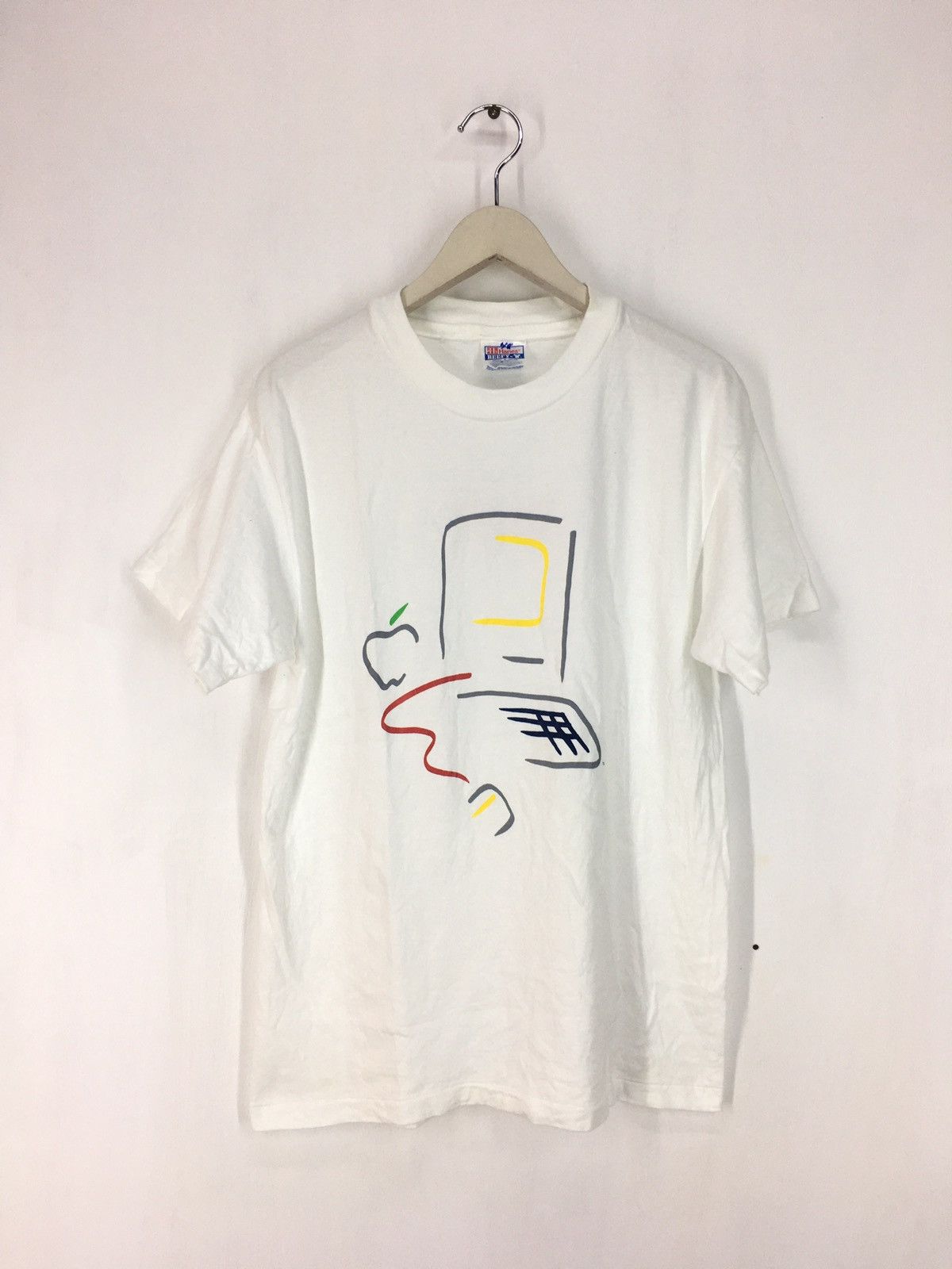 image of 90's Apple Promo T Shirt in White, Men's (Size Medium)