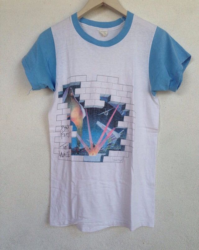 Band Tees Vintage Pink Floyd 70s Band Tshirt Size US S / EU 44-46 / 1 - 4 Thumbnail