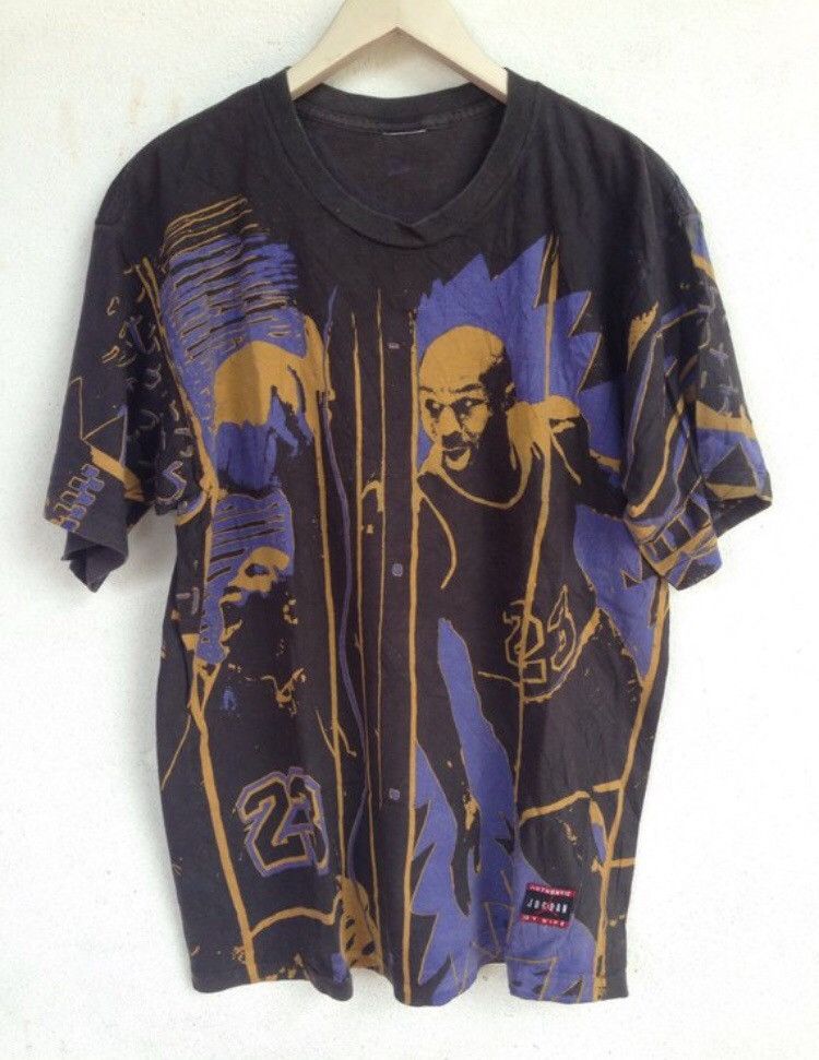 Nike Vintage Authentic Air Jordan By Nike Overprint T Shirt Size US L / EU 52-54 / 3 - 1 Thumbnail