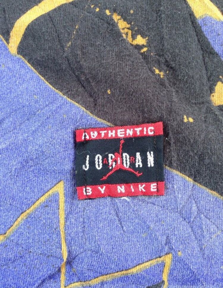 Nike Vintage Authentic Air Jordan By Nike Overprint T Shirt Size US L / EU 52-54 / 3 - 4 Thumbnail
