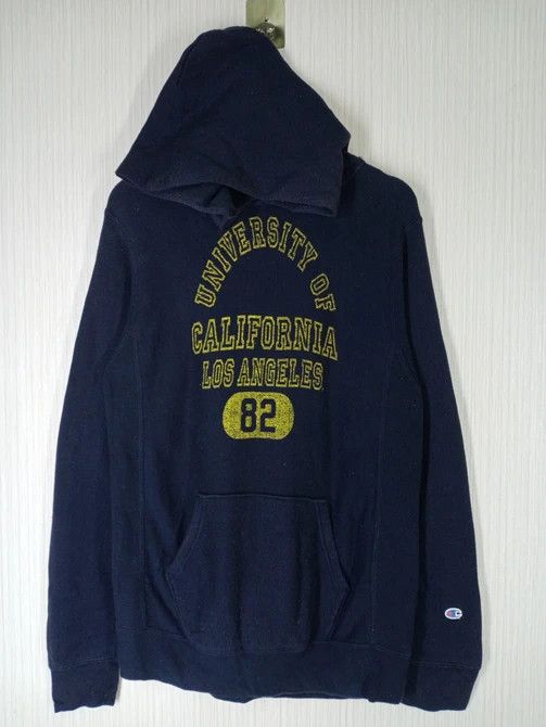 Champion Vintage Champion Reverse Weave University Of CalifornaUCLA Size US L / EU 52-54 / 3 - 2 Thumbnail