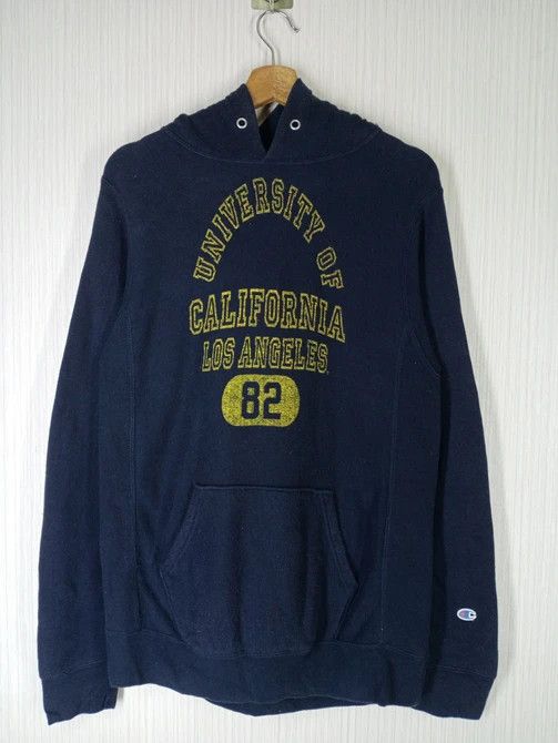 Champion Vintage Champion Reverse Weave University Of CalifornaUCLA Size US L / EU 52-54 / 3 - 3 Thumbnail