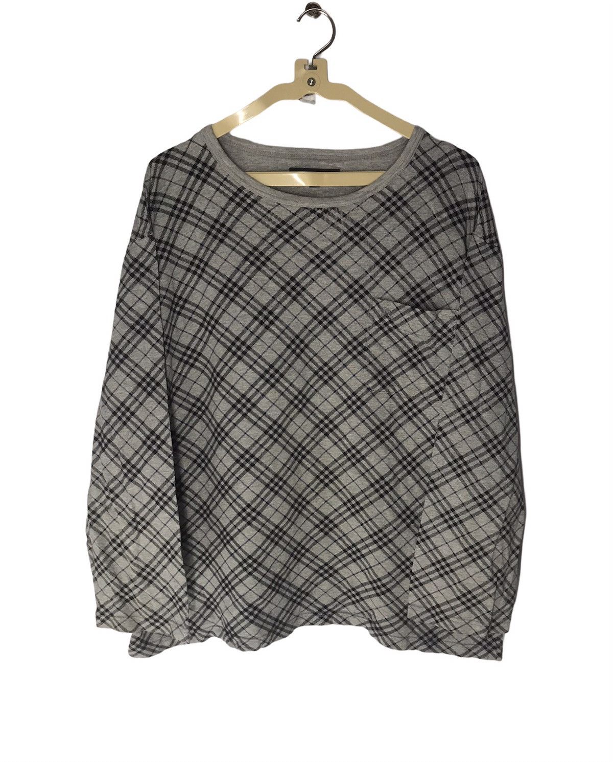 Burberry London long sleeve single pocket