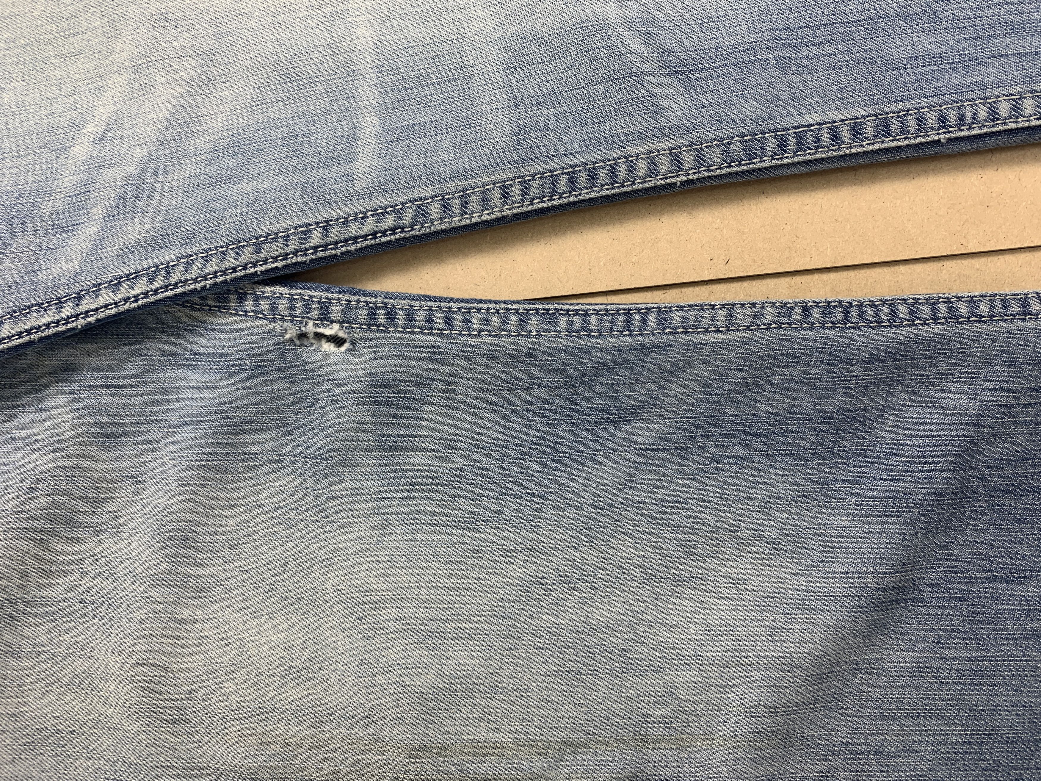 Levi's Vintage LEVI'S 511 Faded Men Slim Fit Light Wash Jeans Size US 33 - 5 Thumbnail