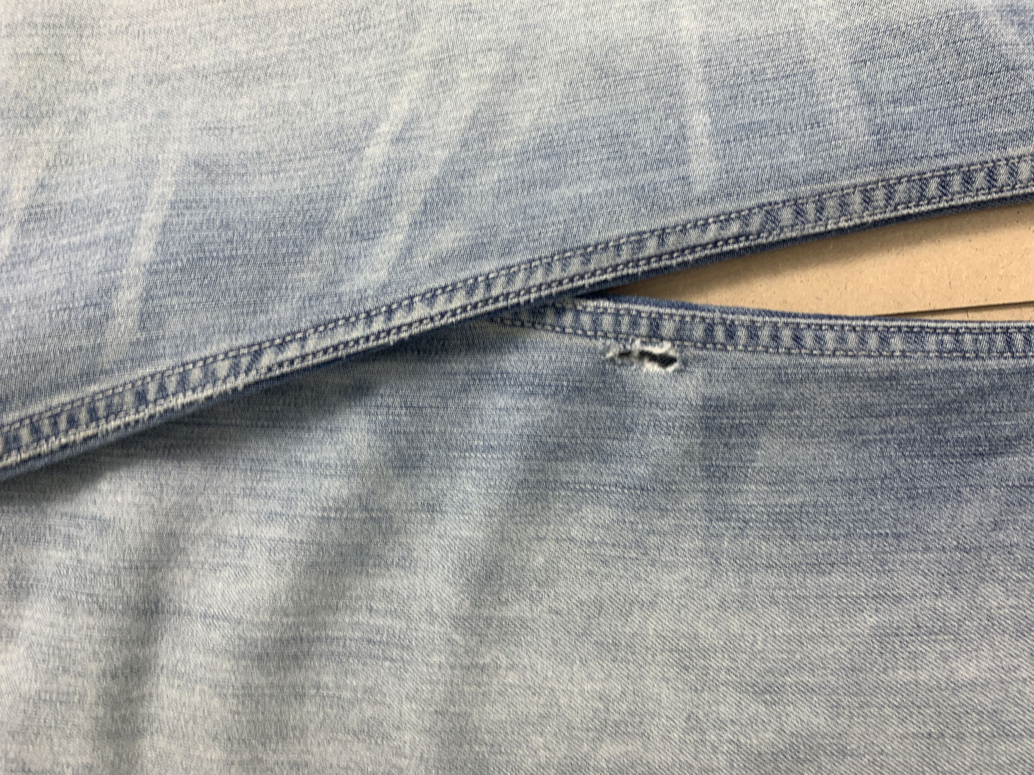 Levi's Vintage LEVI'S 511 Faded Men Slim Fit Light Wash Jeans Size US 33 - 6 Thumbnail