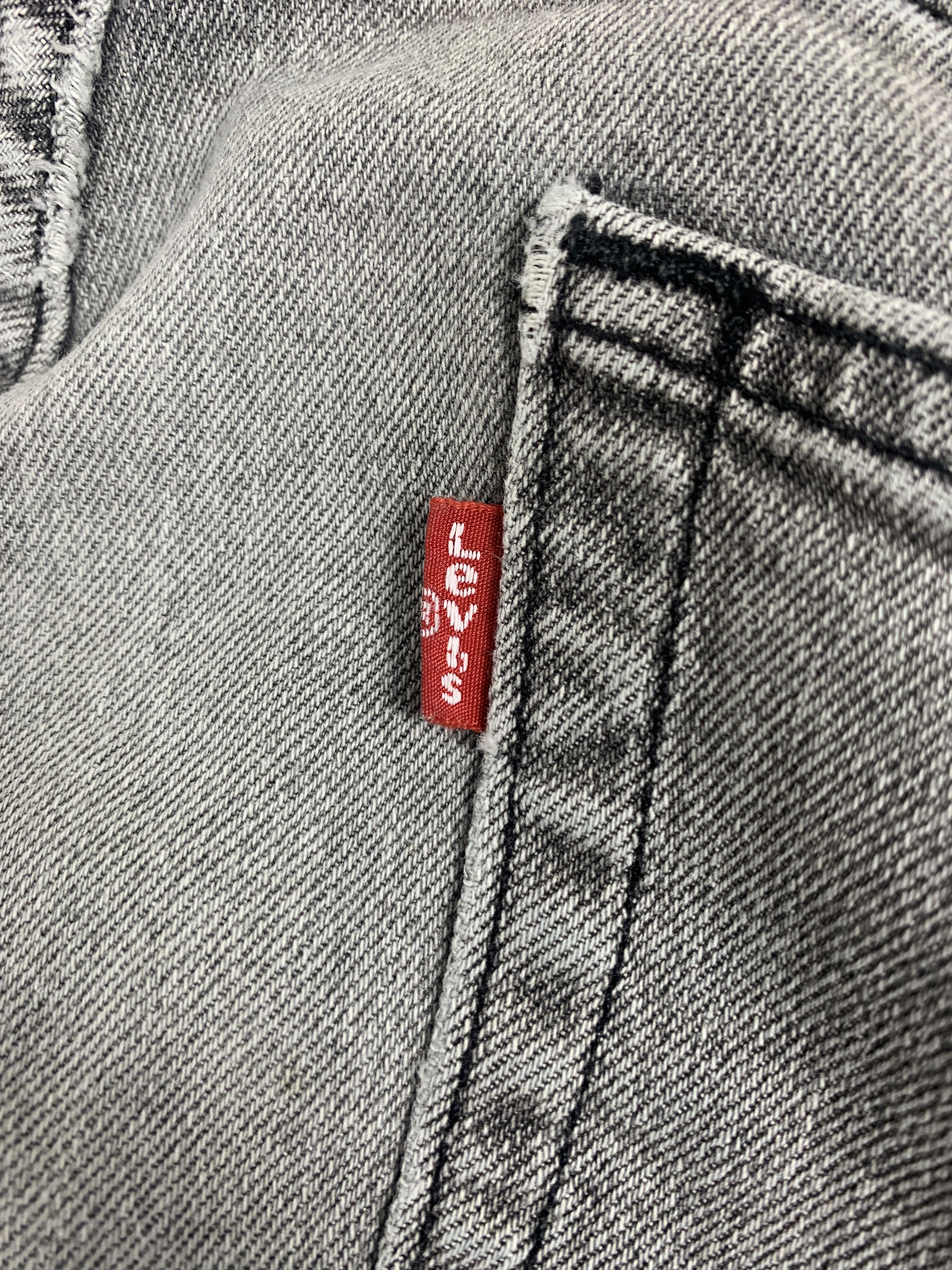 Levi's × Vintage Vintage LEVI'S 559 Straight Cut Faded Black Jeans Size US 36 / EU 52 - 8 Thumbnail