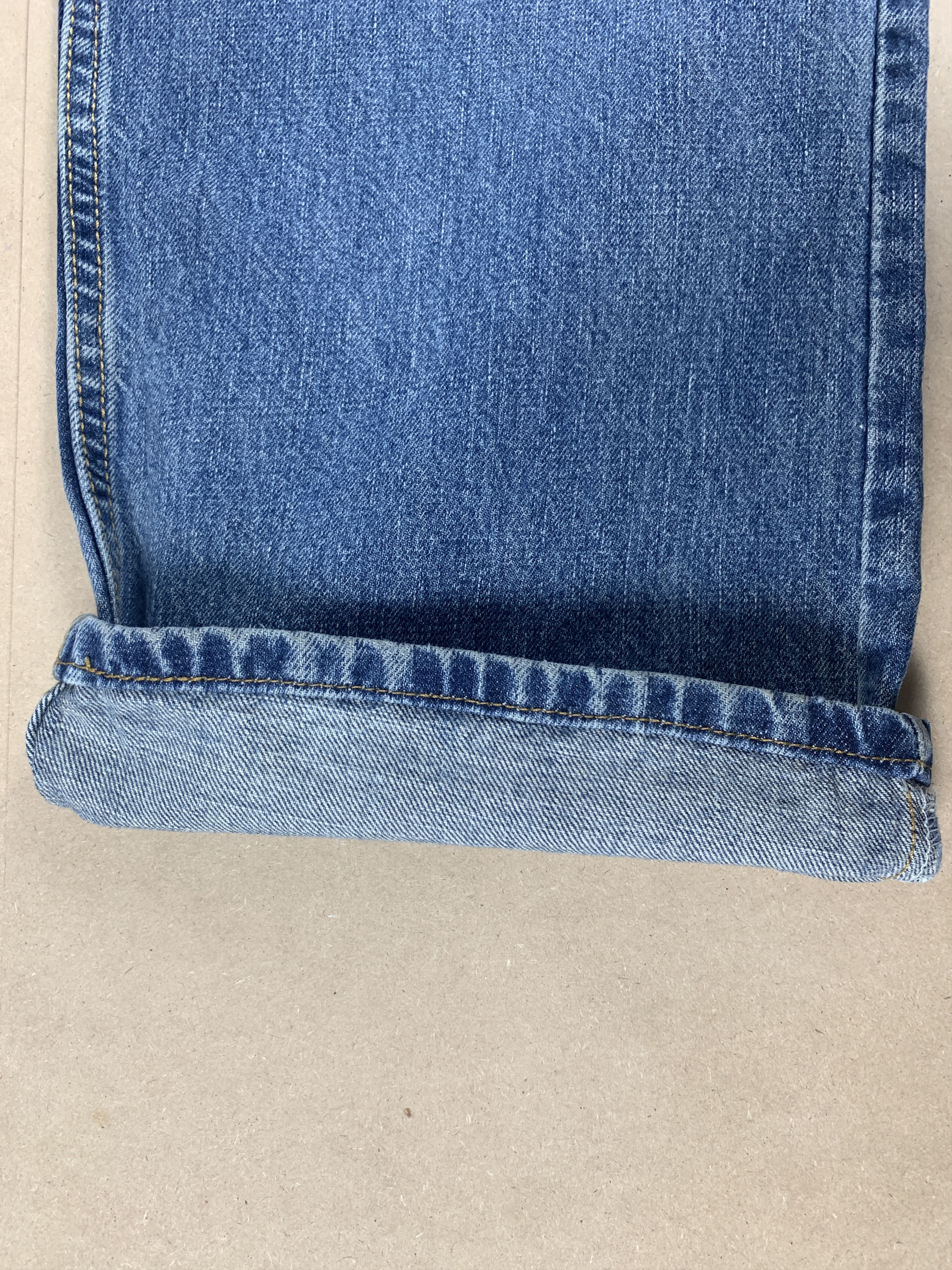 Levi's × Vintage Vintage 90s LEVI'S 528 Distressed Faded Straight Cut Jeans Size US 37 - 4 Thumbnail