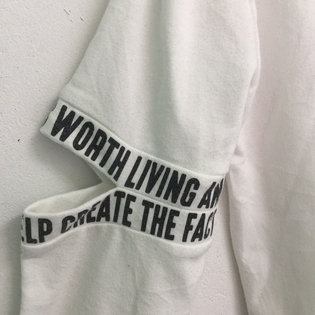 Other Gorge believe in oneself sweatshirt nice design Size US M / EU 48-50 / 2 - 4 Thumbnail