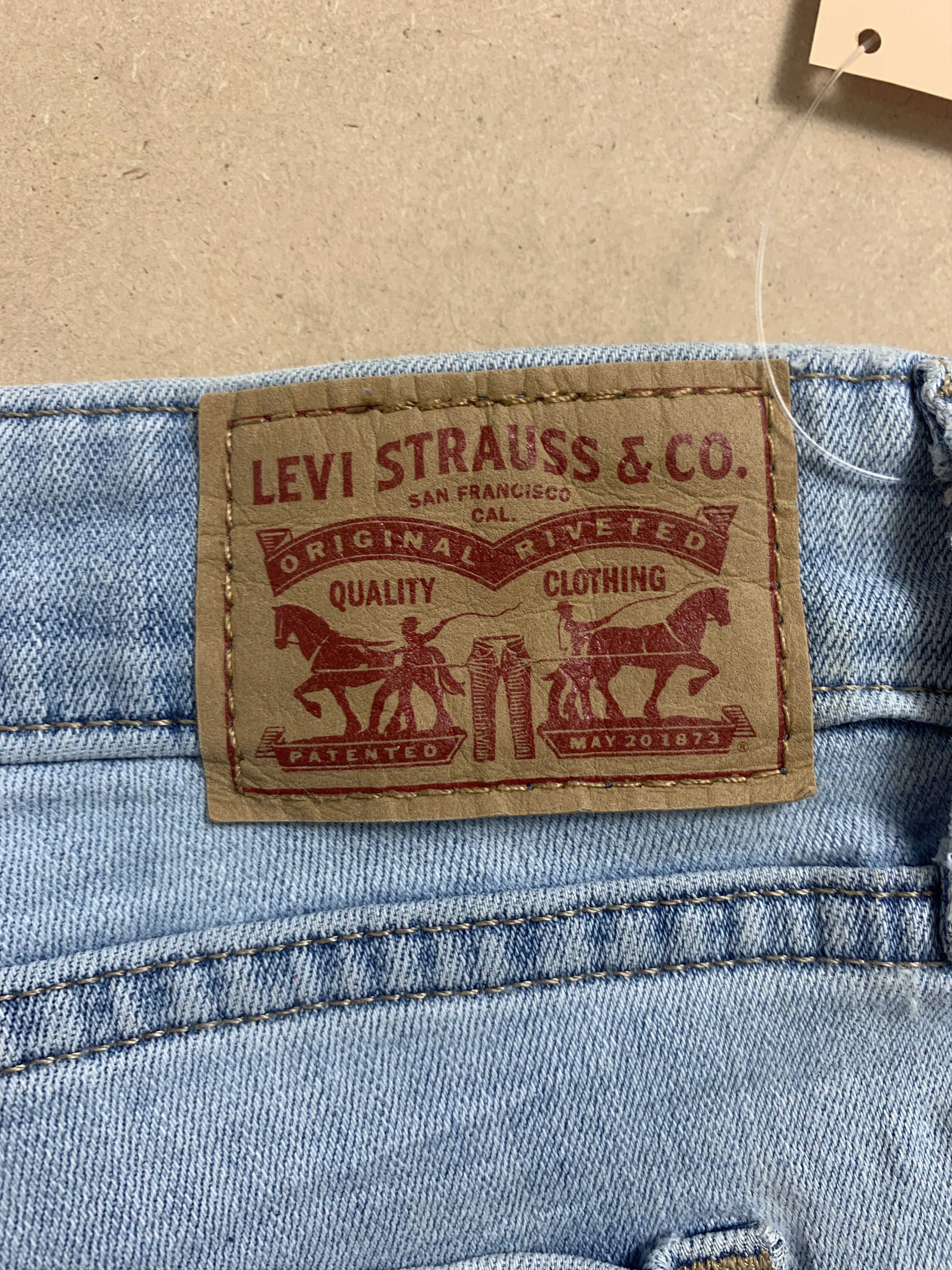 Levi's Vintage LEVI’S 711 Skinny Blue Floral Pattern Faded Jeans Size 34" / US 12 / IT 48 - 7 Thumbnail