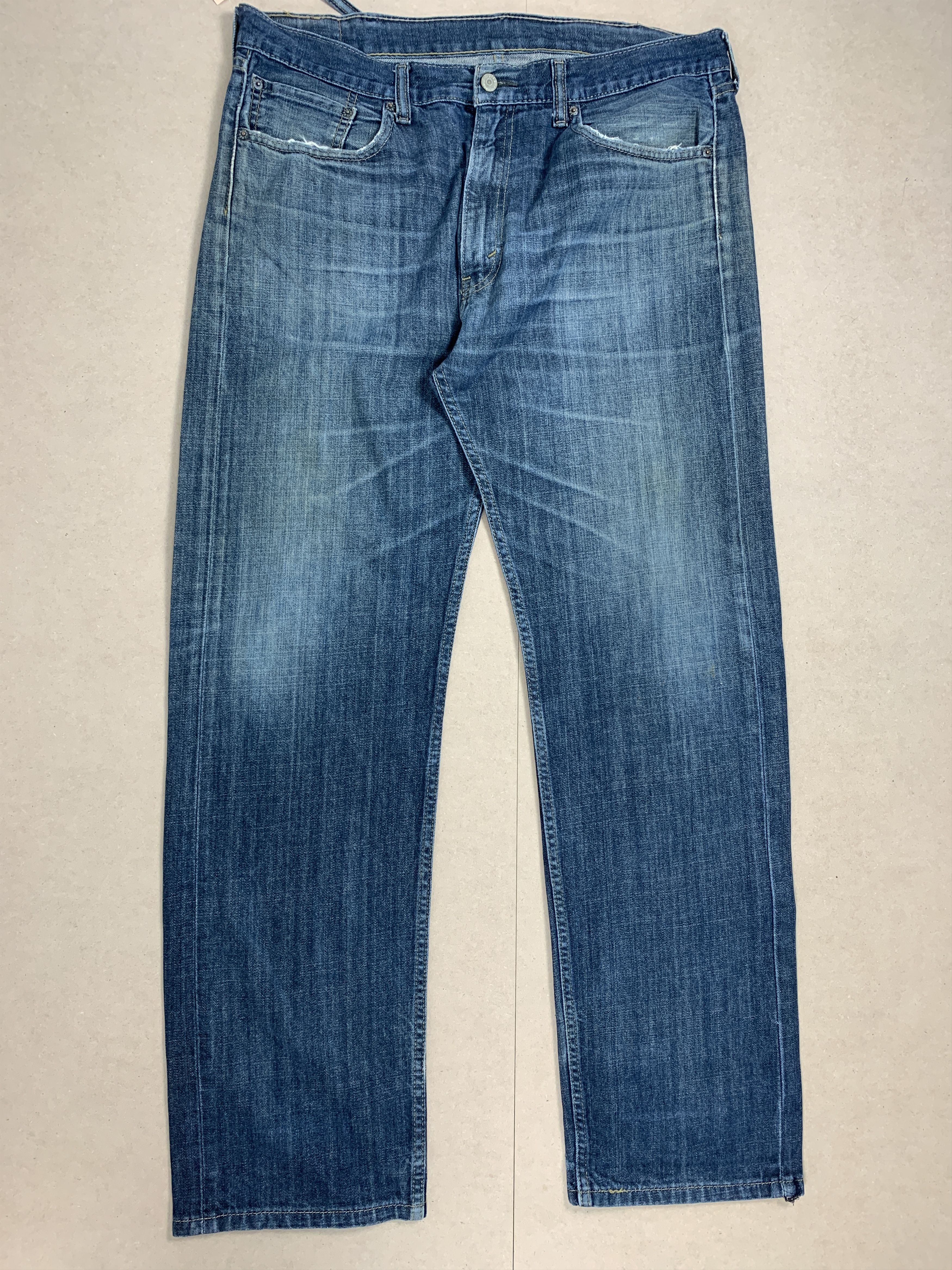 Levi's Vintage LEVI'S 505 Regular Faded Mid Wash Jeans Size US 38 / EU 54 - 1 Thumbnail