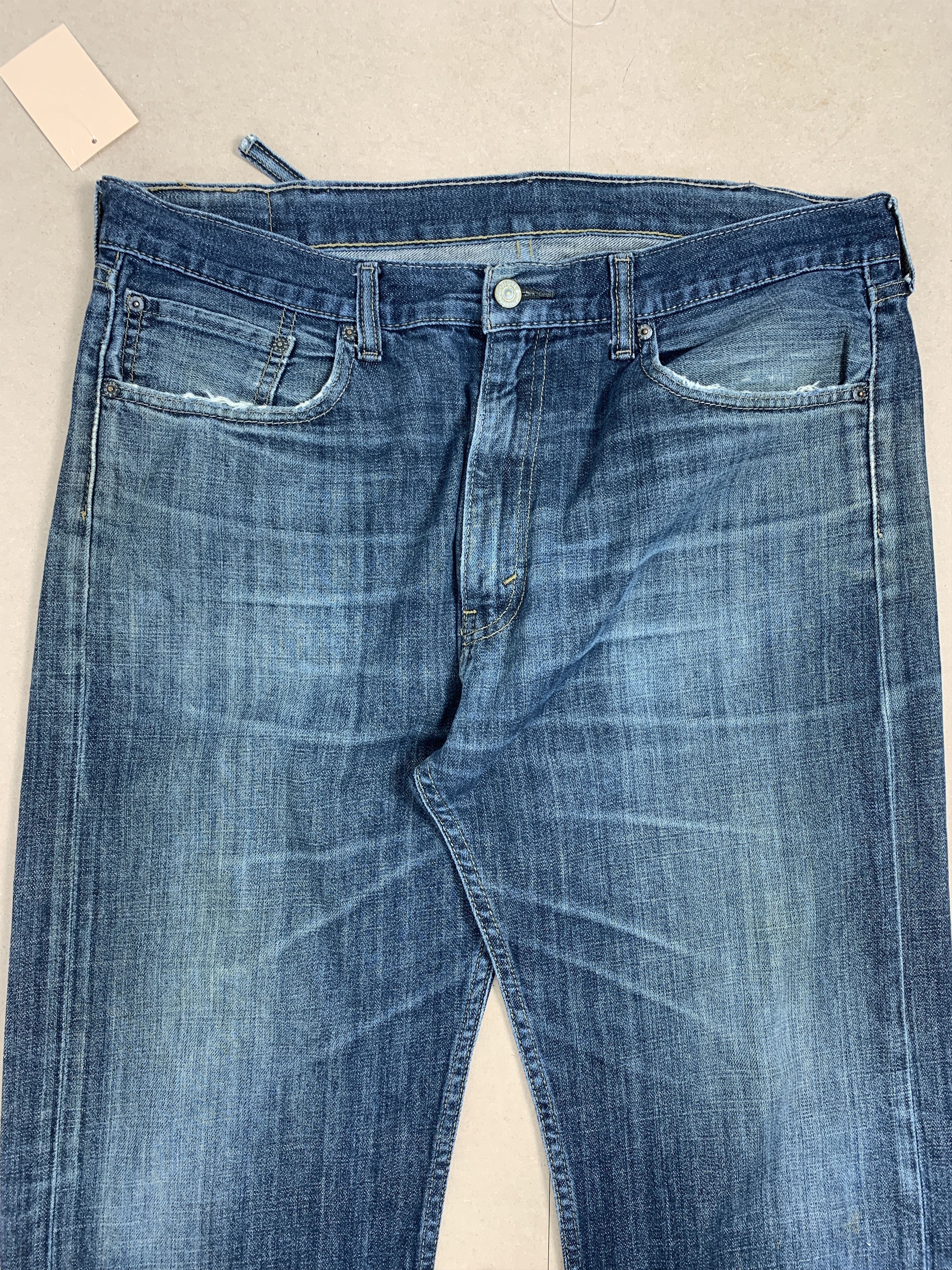 Levi's Vintage LEVI'S 505 Regular Faded Mid Wash Jeans Size US 38 / EU 54 - 2 Thumbnail