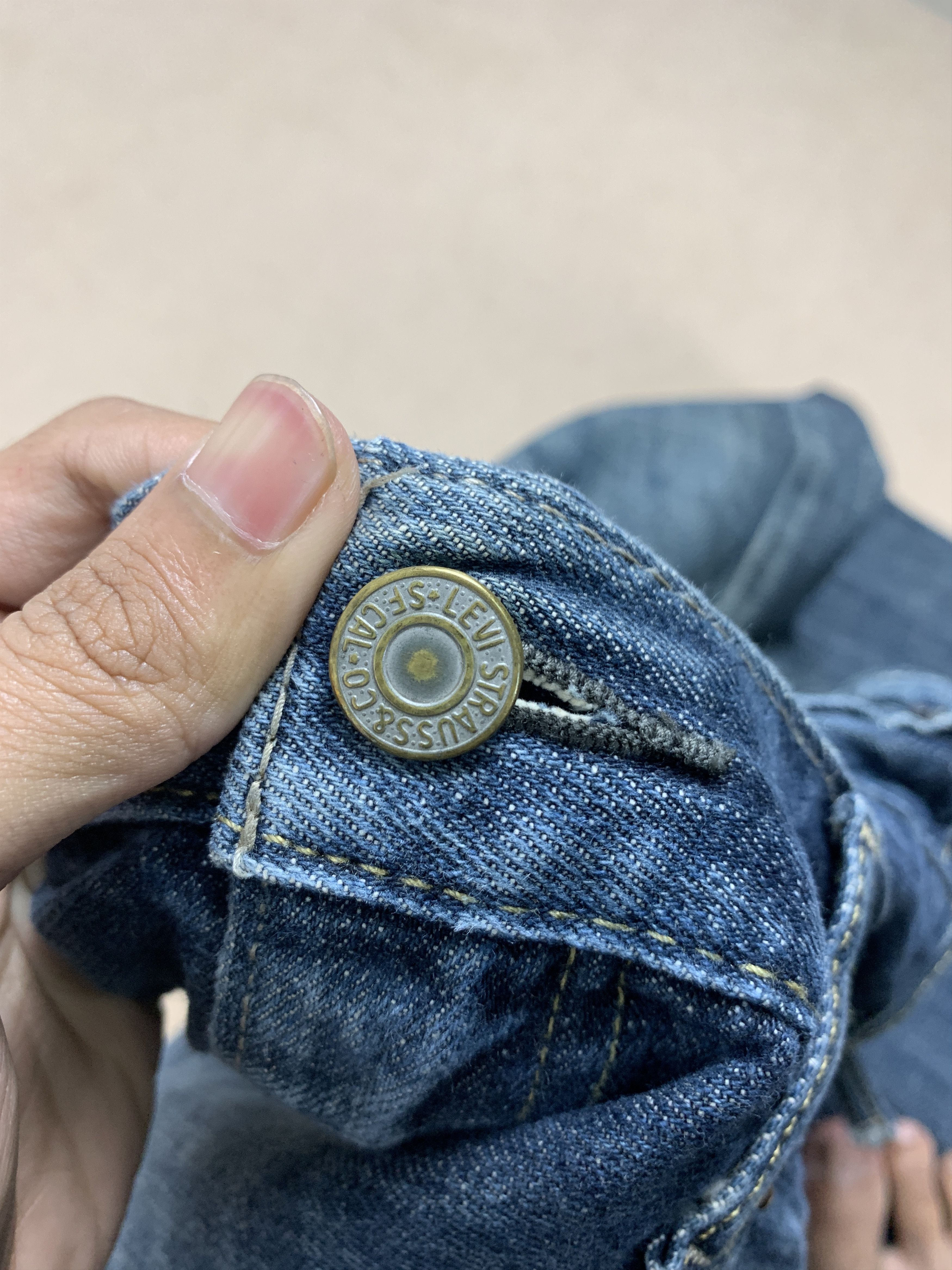 Levi's Vintage LEVI'S 505 Regular Faded Mid Wash Jeans Size US 38 / EU 54 - 16 Thumbnail