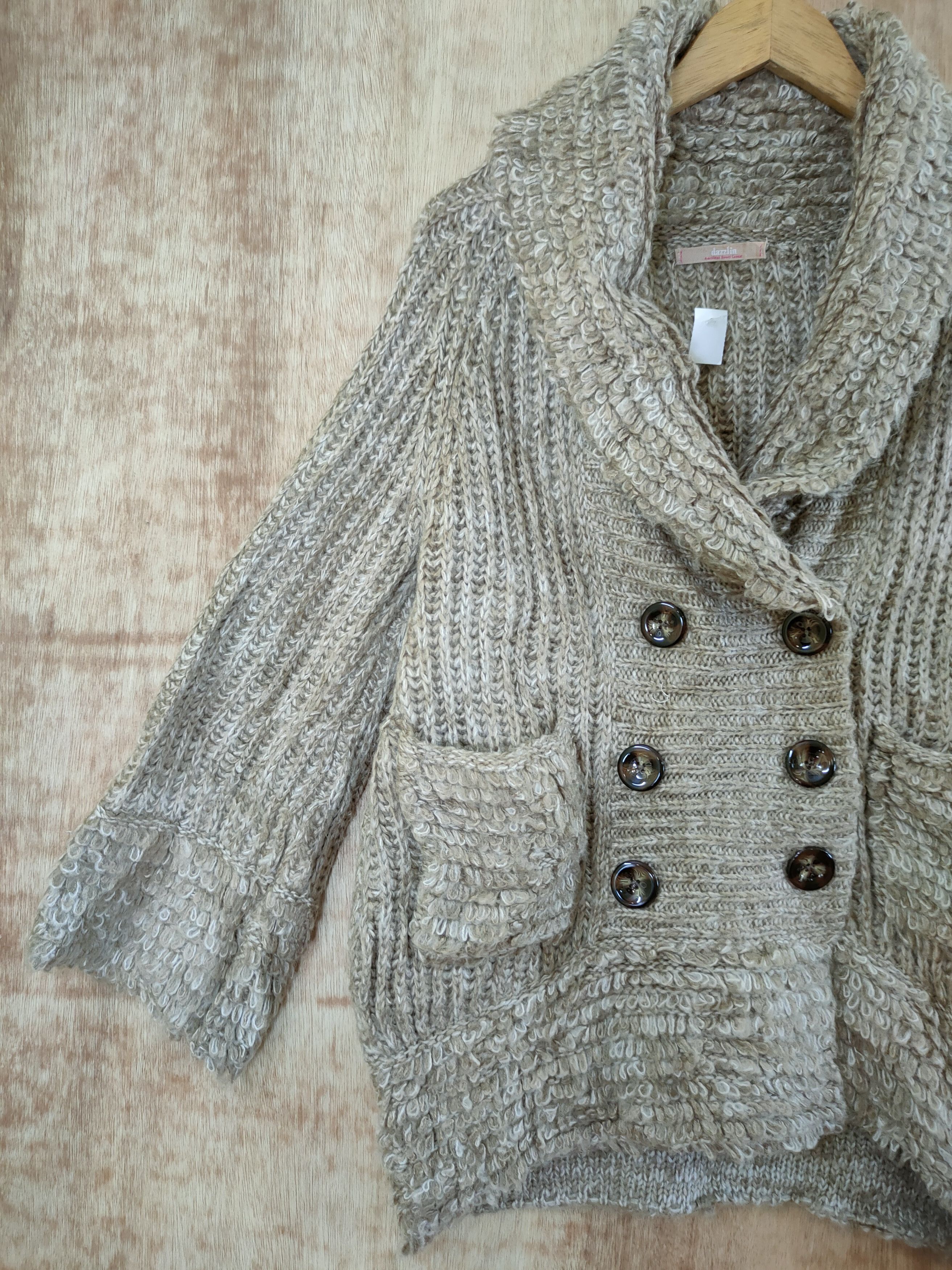 Vintage Dazzlin aran isle cable knitwear cardigan japan #46-604 Size US M / EU 48-50 / 2 - 3 Thumbnail