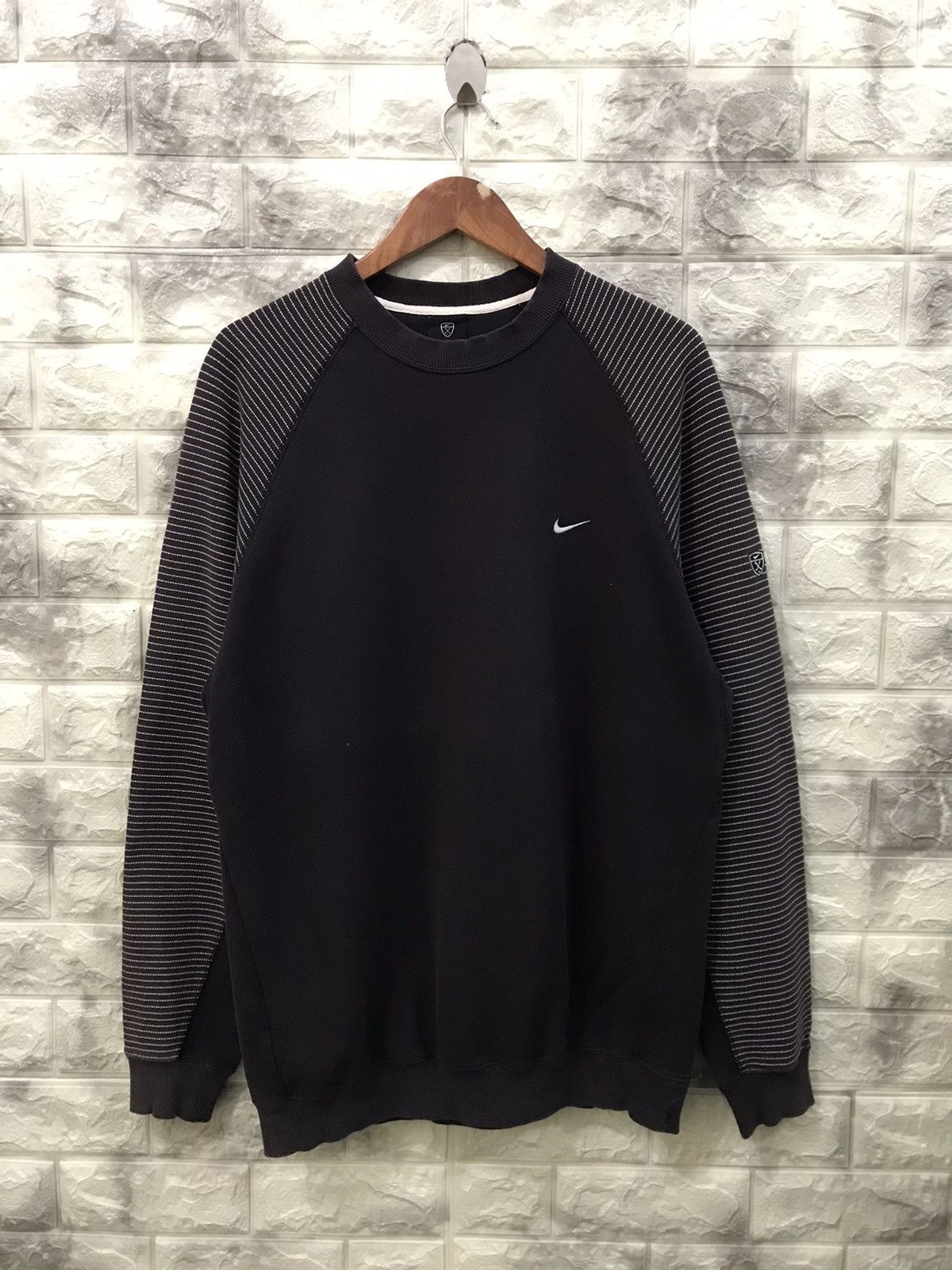 Nike Vintage Nike Sweatshirt Size US L / EU 52-54 / 3 - 1 Thumbnail