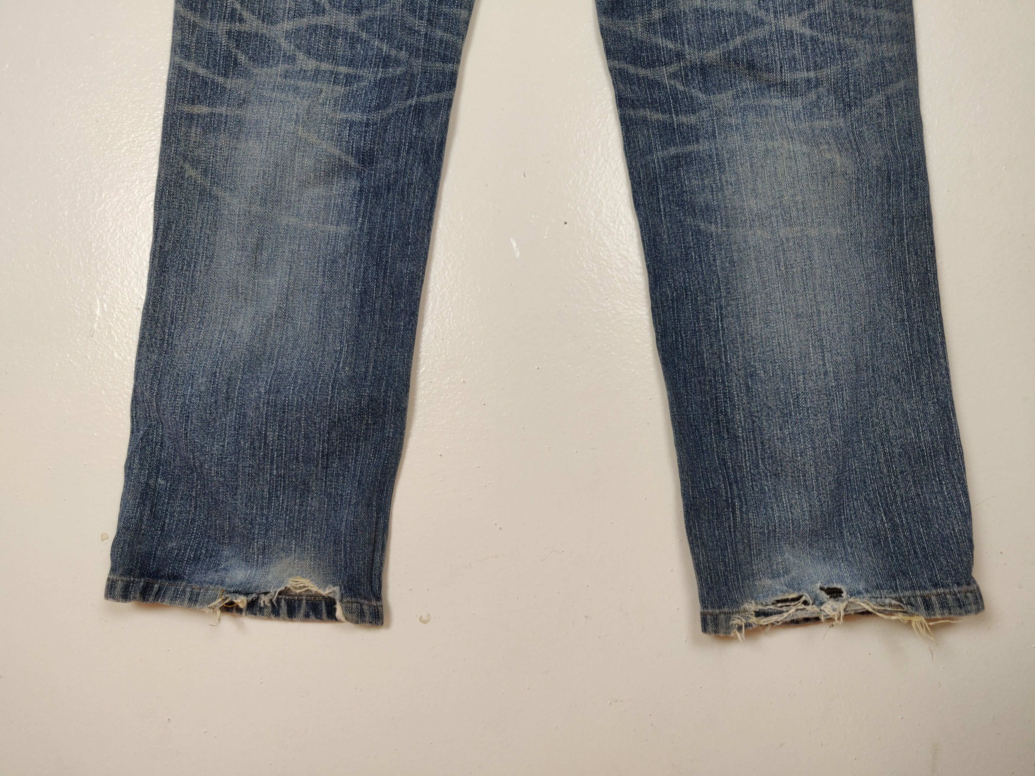 Wrangler Wrangler Straight Cut Denim Distressed Jeans Bottom Size US 35 - 10 Thumbnail