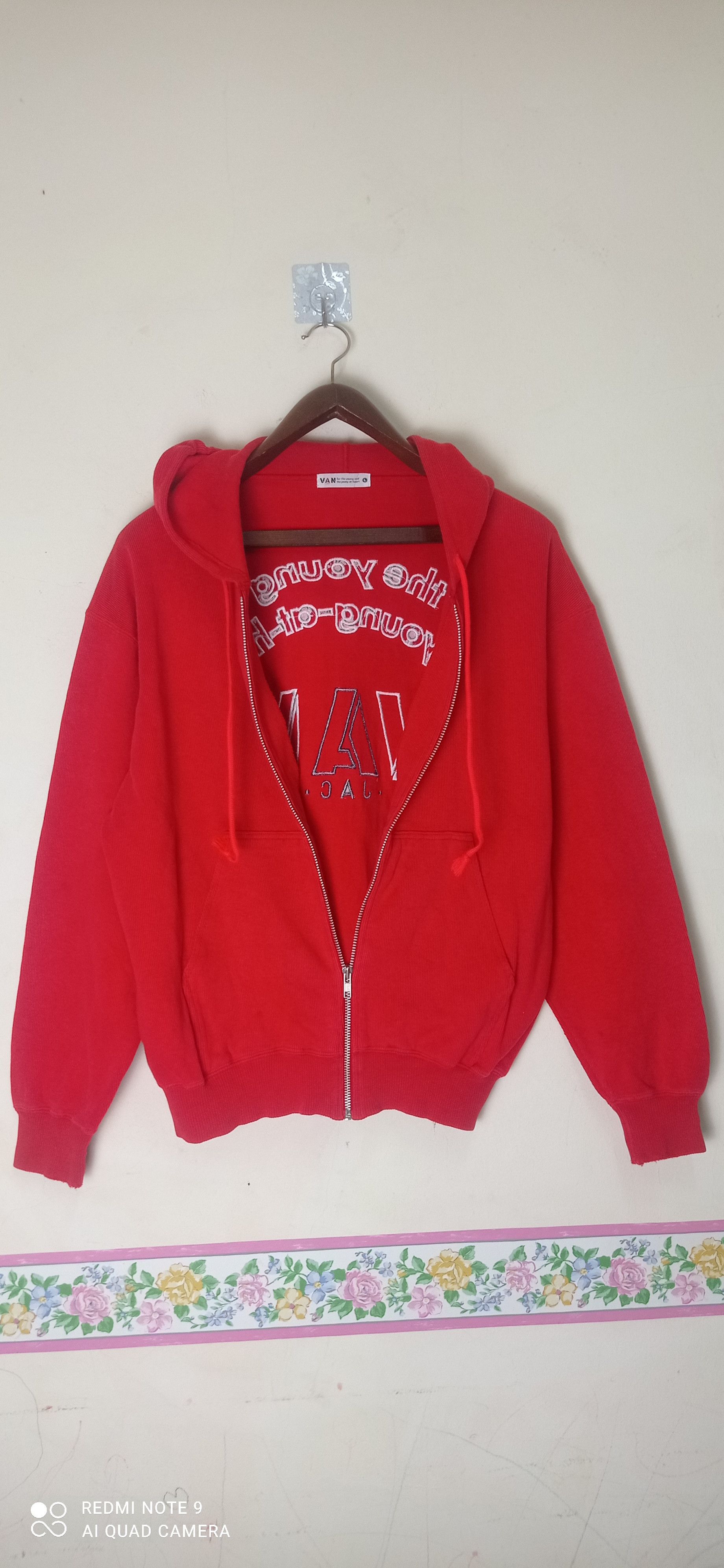 Japanese Brand × Van Vintage Van for the young and the young at heart hoodie Size US L / EU 52-54 / 3 - 8 Thumbnail