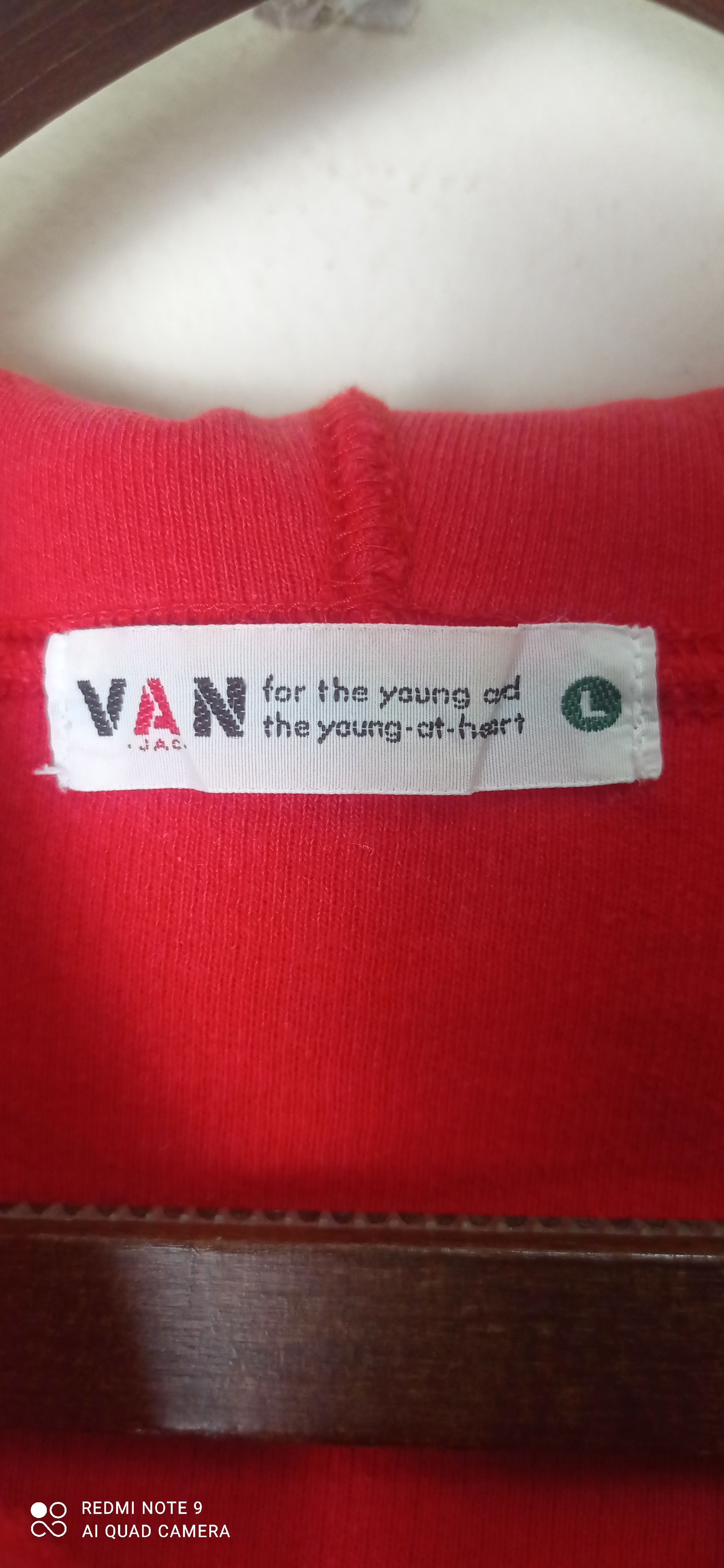Japanese Brand × Van Vintage Van for the young and the young at heart hoodie Size US L / EU 52-54 / 3 - 12 Thumbnail