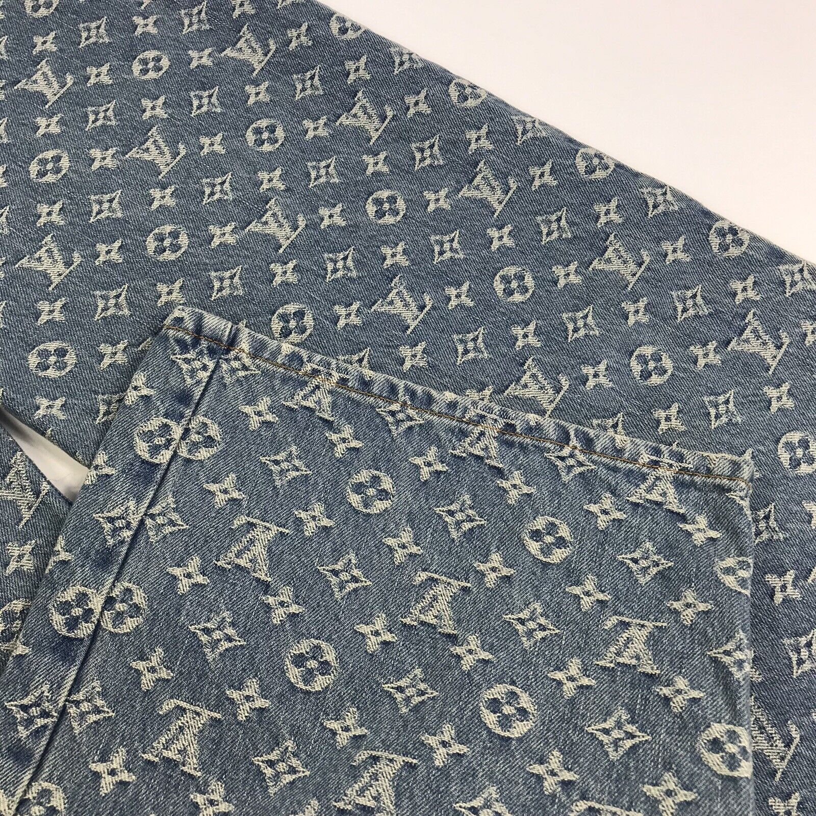 Louis Vuitton LOUIS VUITTON BAGGY TUFFETAGE DENIM INDIGO JEANS SIZE Size US 32 / EU 48 - 4 Thumbnail