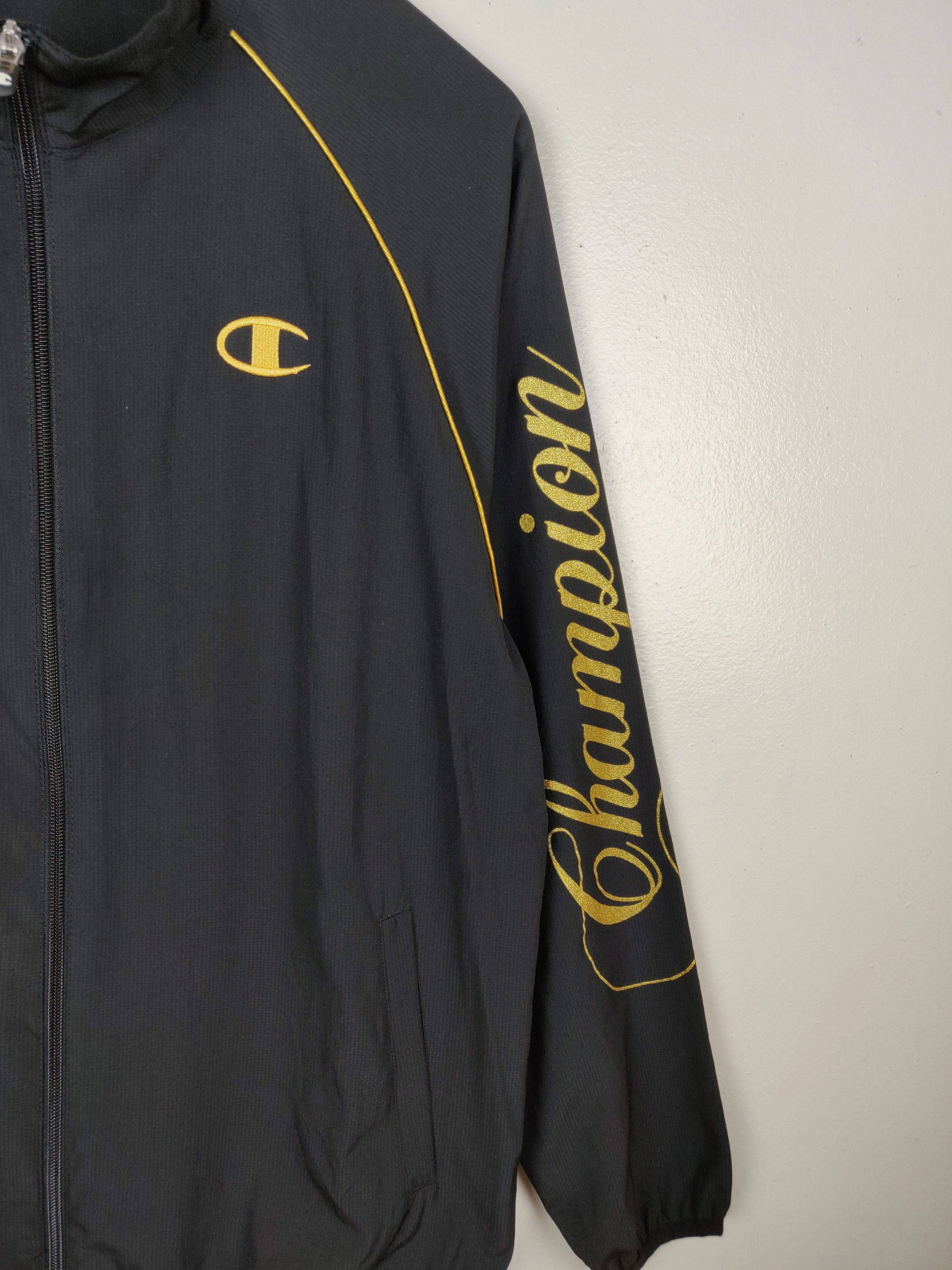 Champion Vintage Champion Gold Windbreaker Sweater Jacket Size US L / EU 52-54 / 3 - 6 Thumbnail