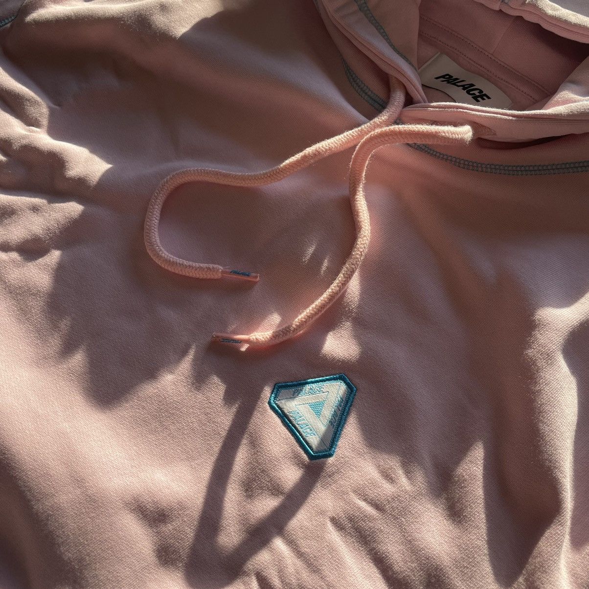 Palace Miami Vice Neo Contrast Stitch Hood triferg patch sweatshirt Size US L / EU 52-54 / 3 - 3 Thumbnail