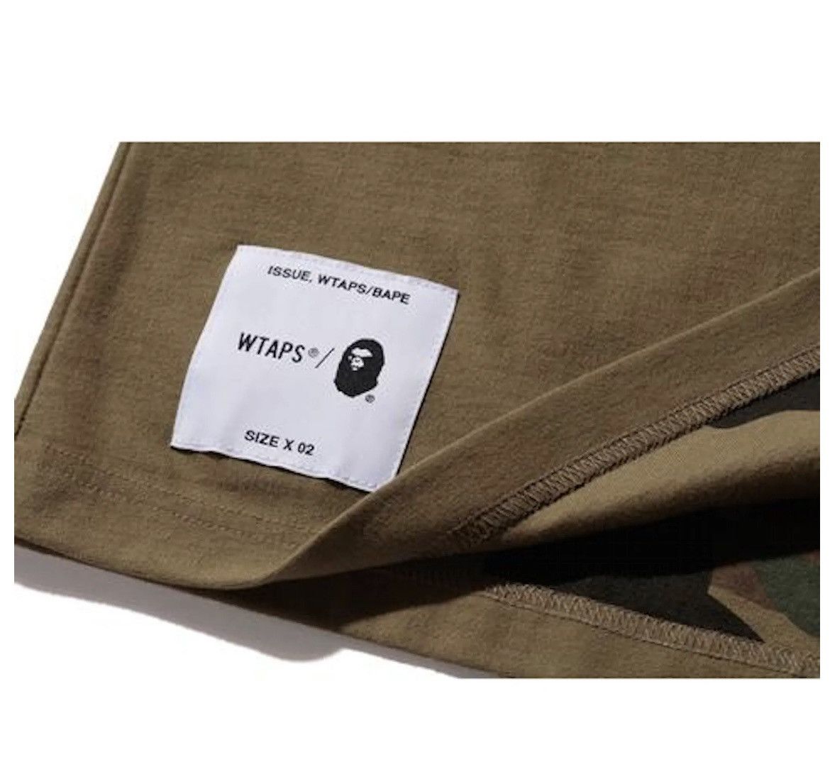Bape × Wtaps WTAPS vs A BATHiNG APE double-sided heavyweight tee 1st camo Size US XL / EU 56 / 4 - 21 Thumbnail