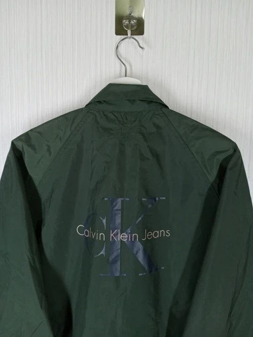 Calvin Klein VINTAGE CALVIN KLIEN BIG LOGO RAINCOAT JACKET Size US XL / EU 56 / 4 - 2 Thumbnail