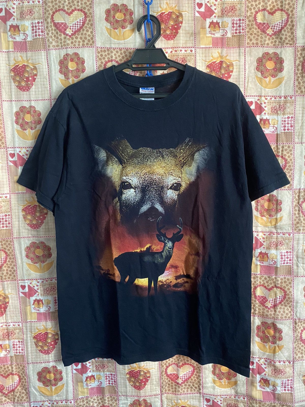 Gildan Vintage Y2K Big Logo The Mountain Deere Tee Size US M / EU 48-50 / 2 - 1 Thumbnail