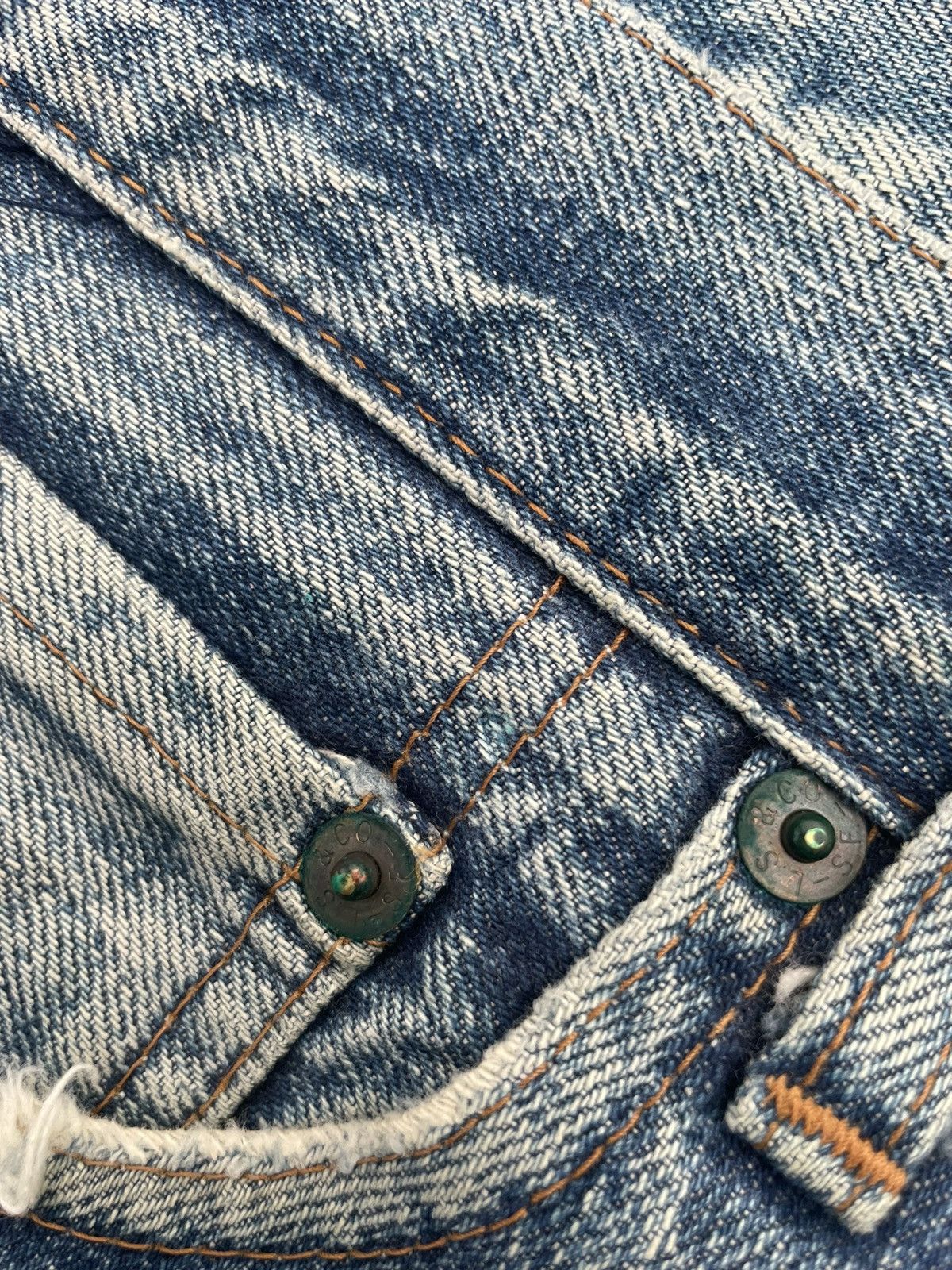 Levi's Vintage Levis 502 E Aging Selvedge Distressed Denim Size US 29 - 17 Thumbnail