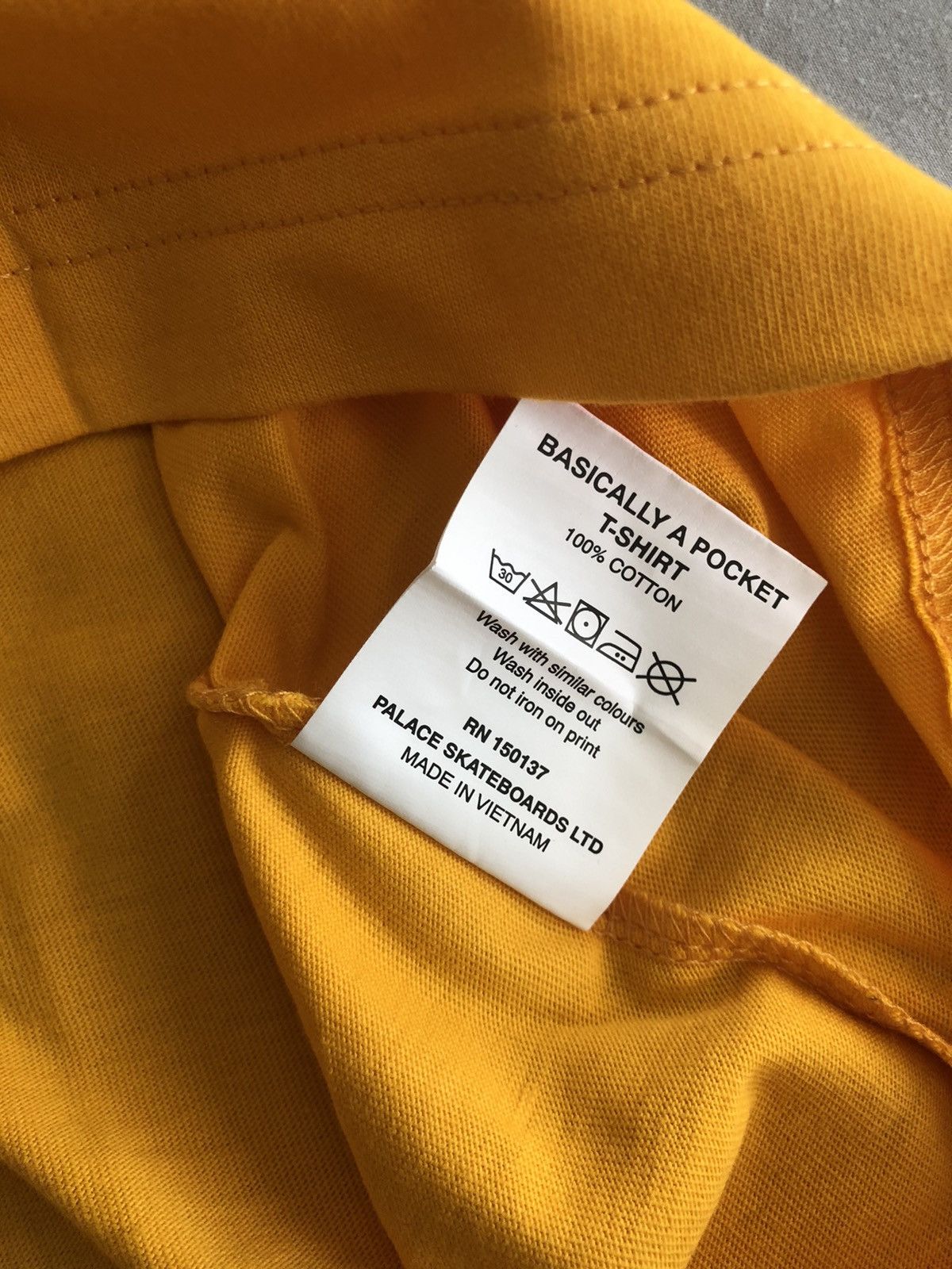 Palace Palace basically pocket tee citrus yellow short sleev Size US M / EU 48-50 / 2 - 5 Thumbnail