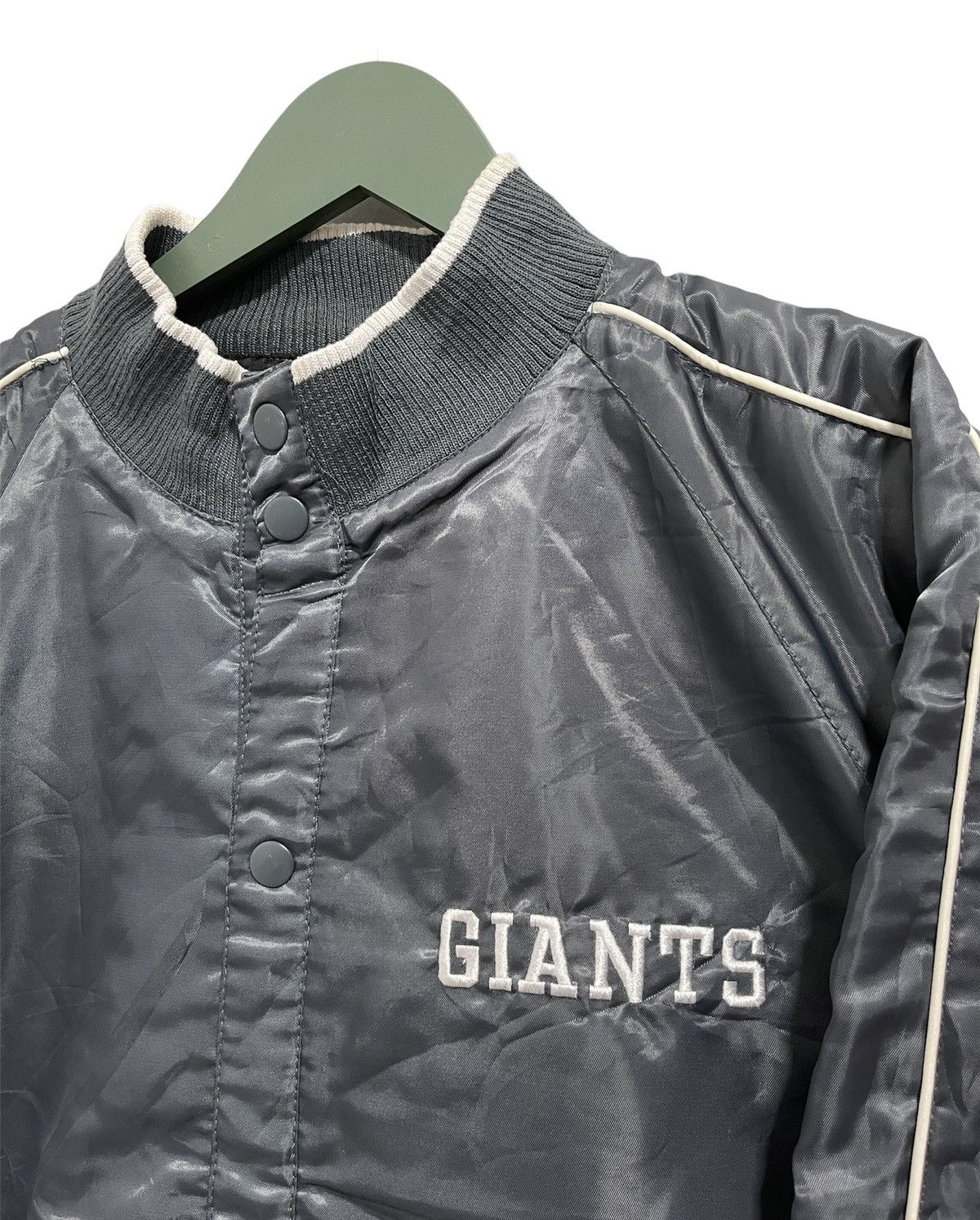 Vintage VINTAGE YOMIURI GIANTS TEAM SATIN VARSITY JACKET Size US M / EU 48-50 / 2 - 2 Thumbnail
