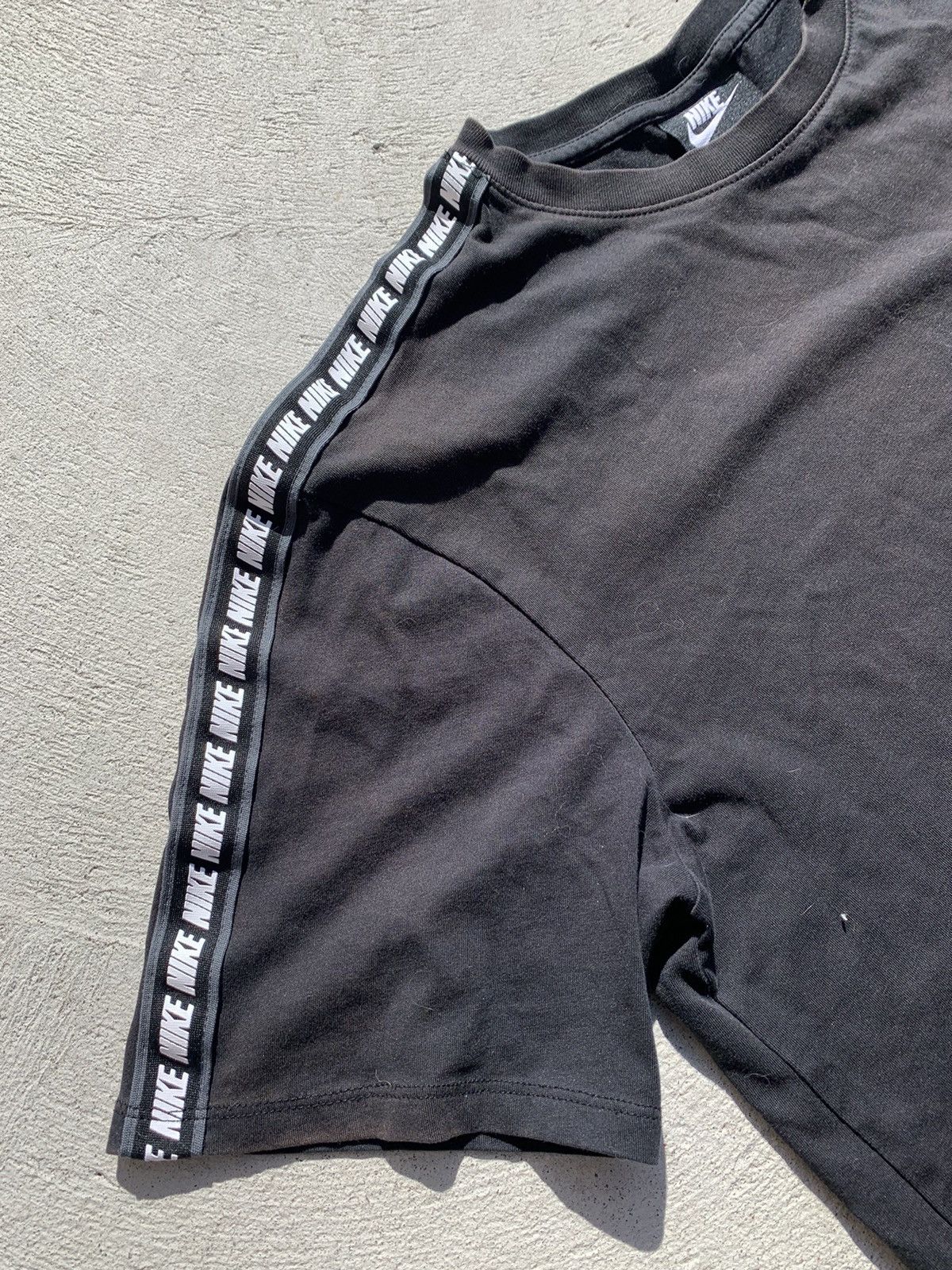 Nike Nike Tee (L) Size US L / EU 52-54 / 3 - 3 Thumbnail