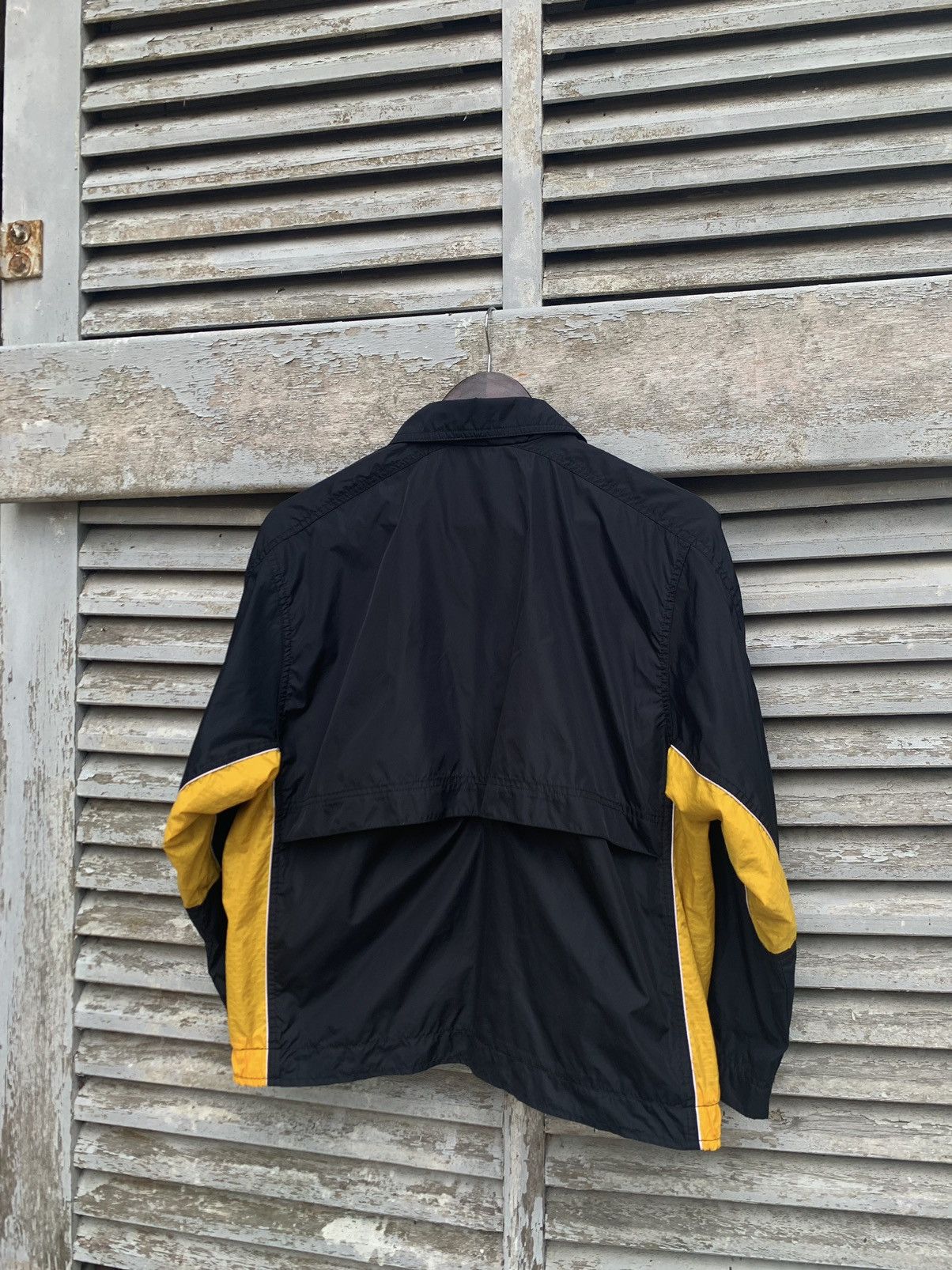 Nike VINTAGE NIKE SMALL EMBROIDERY SWOOSH JACKET for kids Size US M / EU 48-50 / 2 - 11 Thumbnail