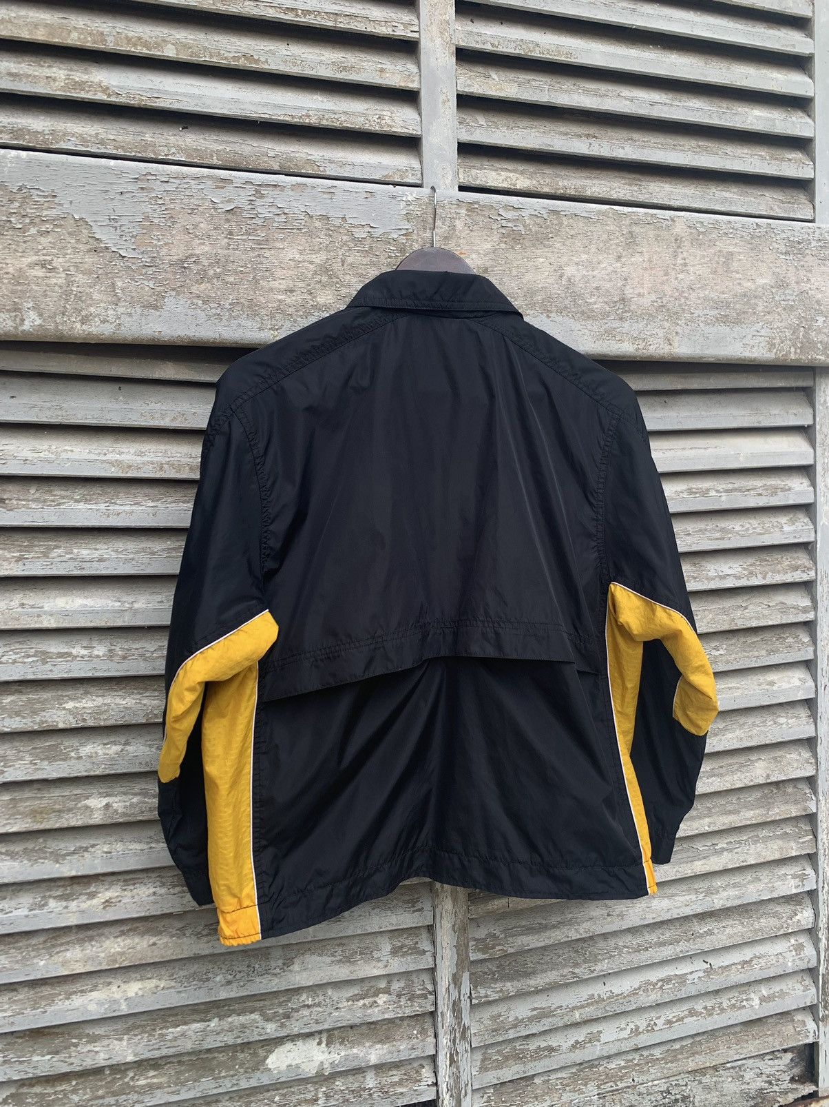 Nike VINTAGE NIKE SMALL EMBROIDERY SWOOSH JACKET for kids Size US M / EU 48-50 / 2 - 12 Thumbnail
