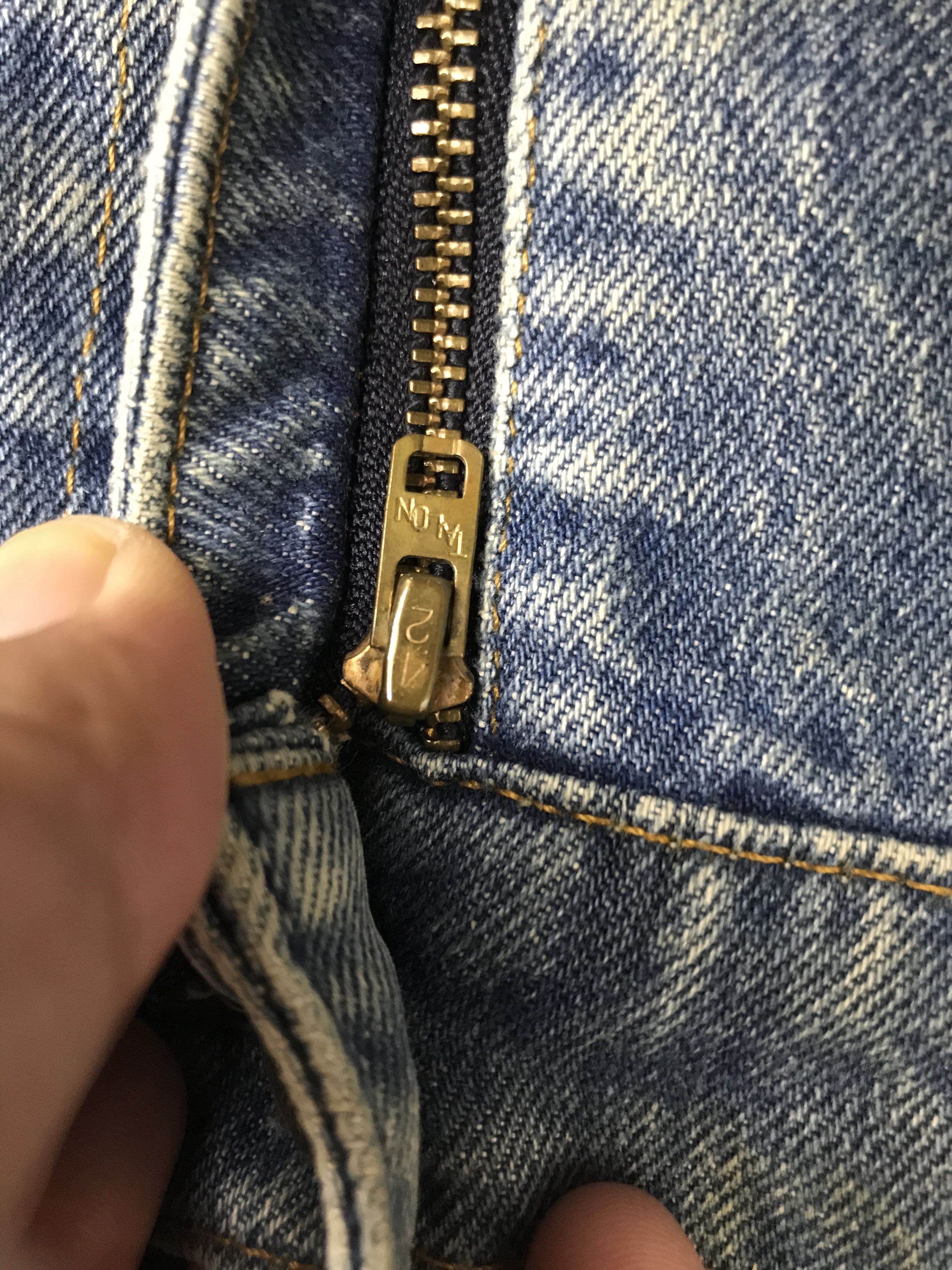 Levi's VL195-Vintage Levis 20505 Regular Jeans Size 34" / US 12 / IT 48 - 7 Thumbnail