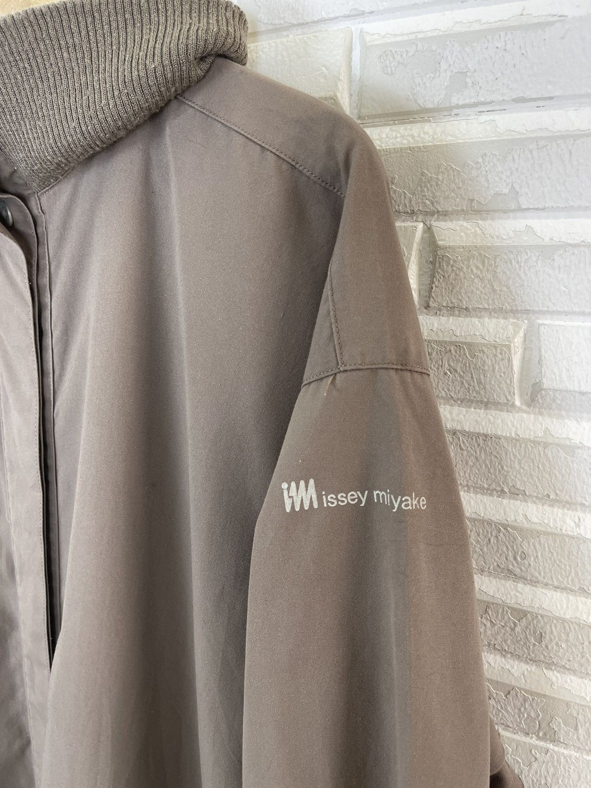 Vintage Vintage SQUIRRELL Long Coat by ISSEY MIYAKE Size US M / EU 48-50 / 2 - 4 Thumbnail