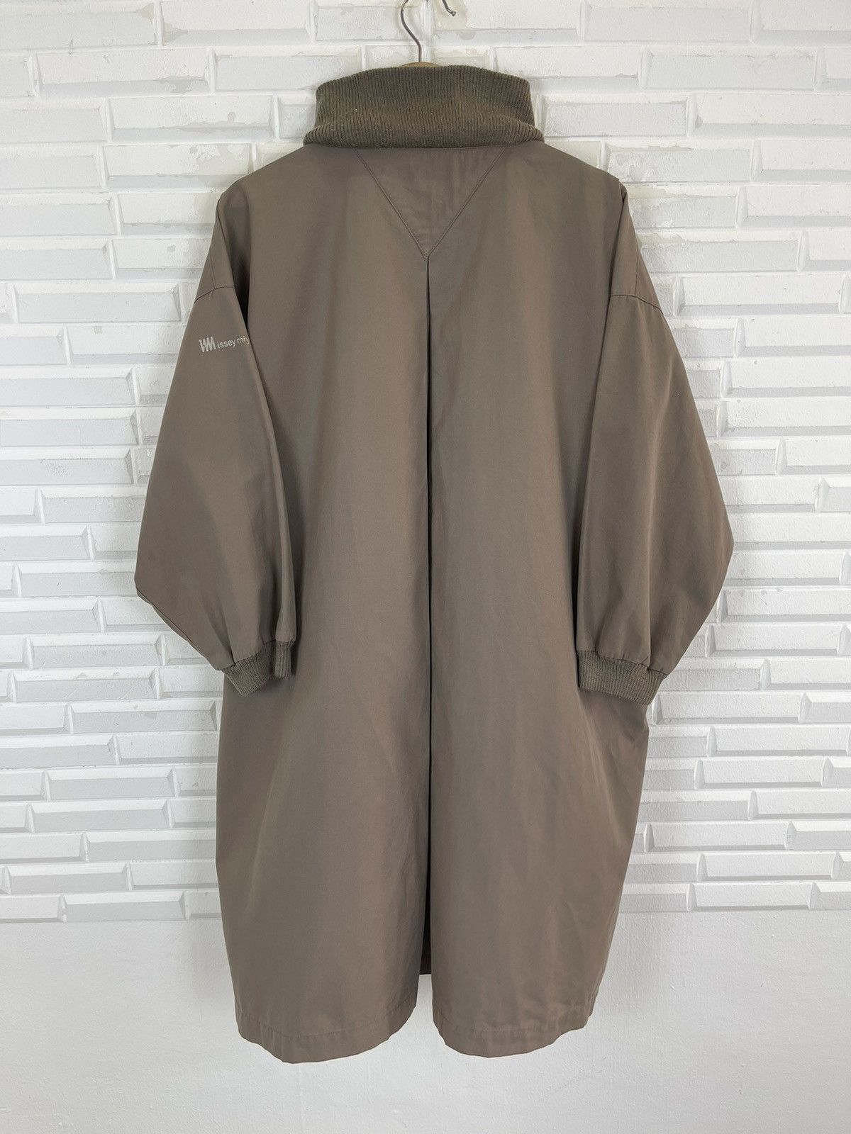 Vintage Vintage SQUIRRELL Long Coat by ISSEY MIYAKE Size US M / EU 48-50 / 2 - 5 Thumbnail