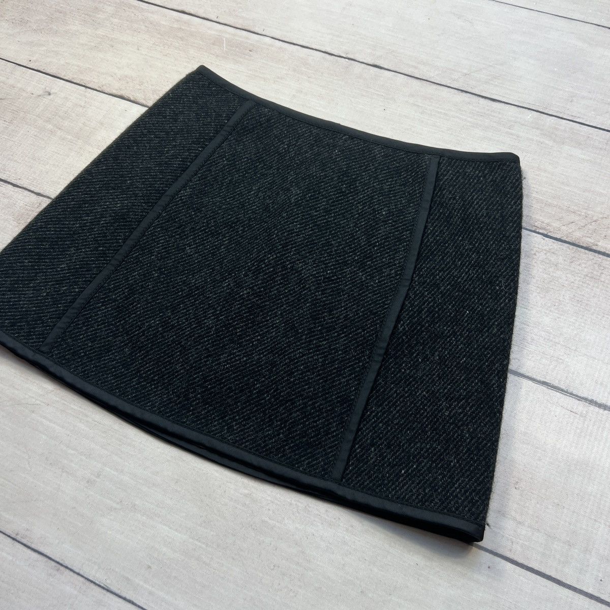 Prada Prada Mini Skirt Nylon Wool Riri Zipper Size 27" / US 4 / IT 40 - 2 Thumbnail