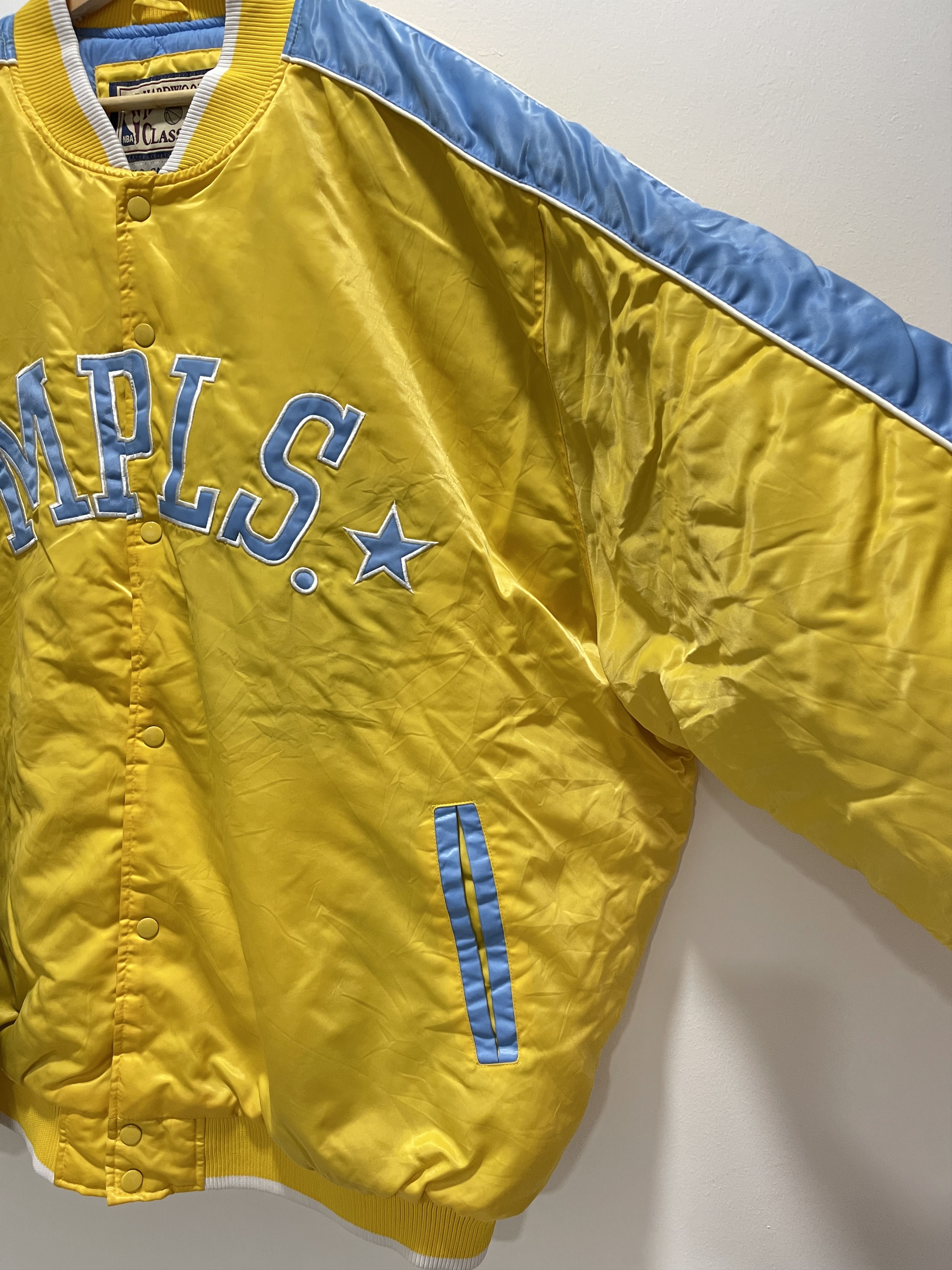 NBA × Vintage Vintage Minneapolis Laker NBA Oversized Varsity Jacket Size US XXL / EU 58 / 5 - 4 Thumbnail