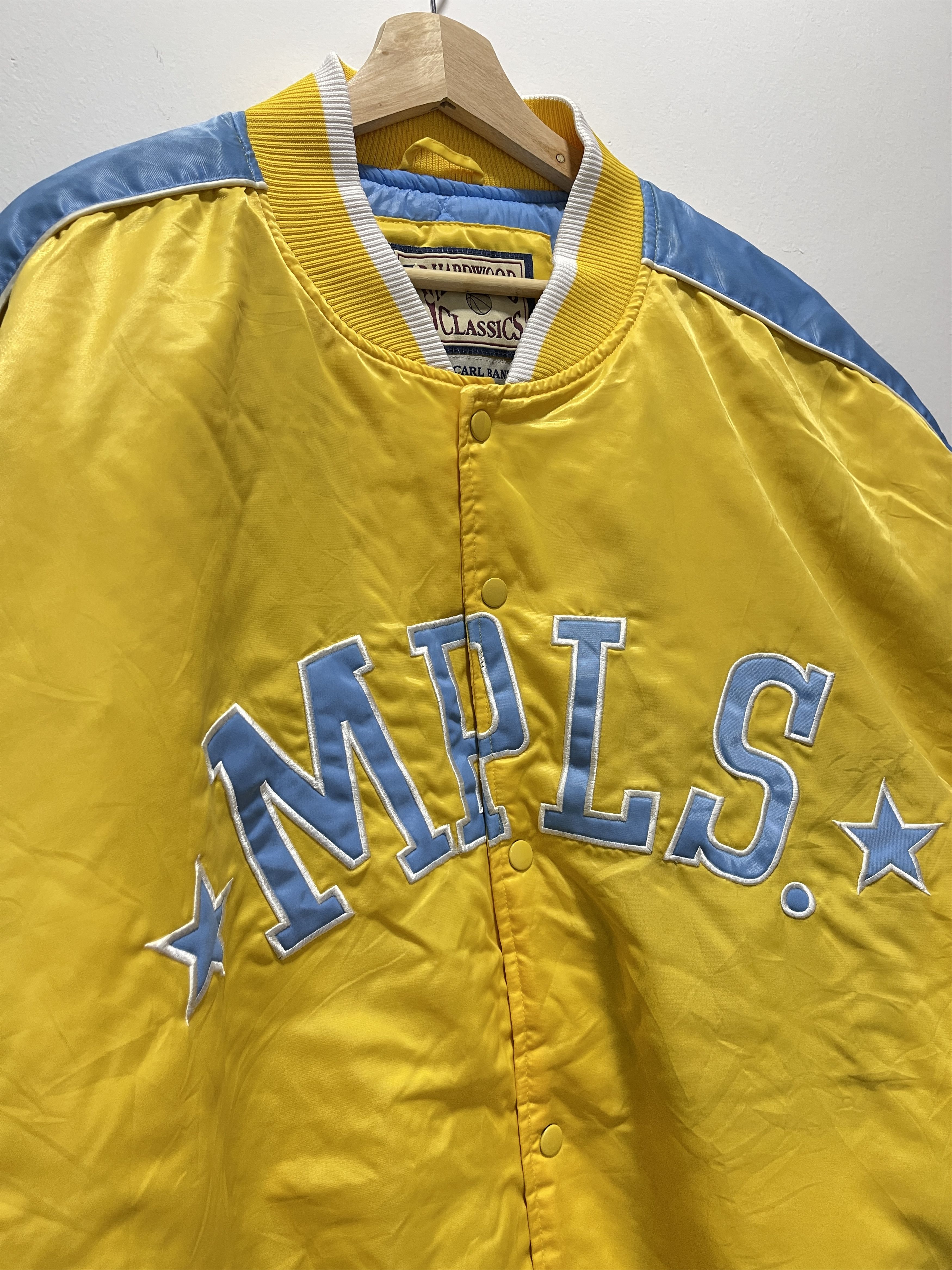 NBA × Vintage Vintage Minneapolis Laker NBA Oversized Varsity Jacket Size US XXL / EU 58 / 5 - 3 Thumbnail