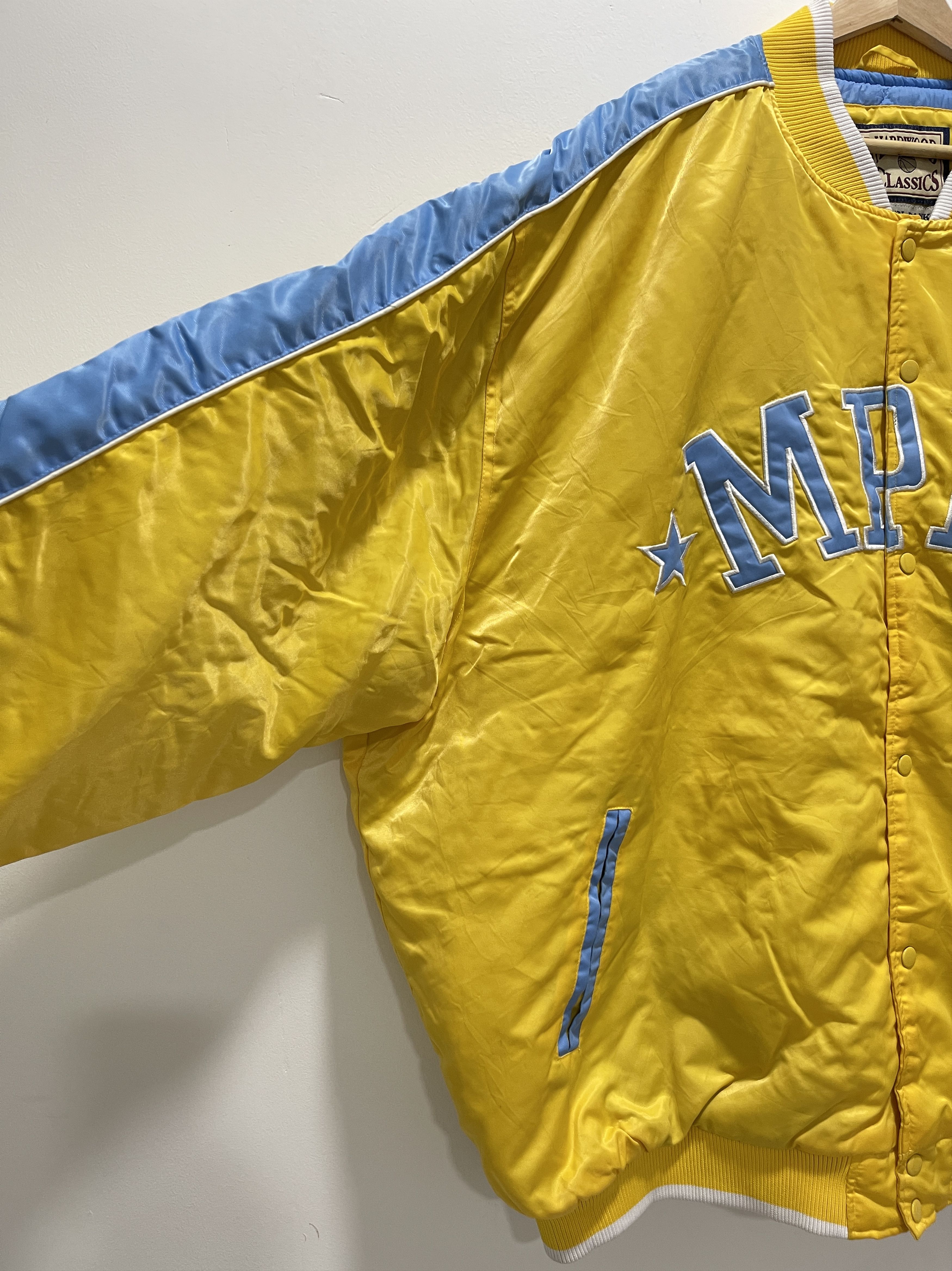NBA × Vintage Vintage Minneapolis Laker NBA Oversized Varsity Jacket Size US XXL / EU 58 / 5 - 5 Thumbnail