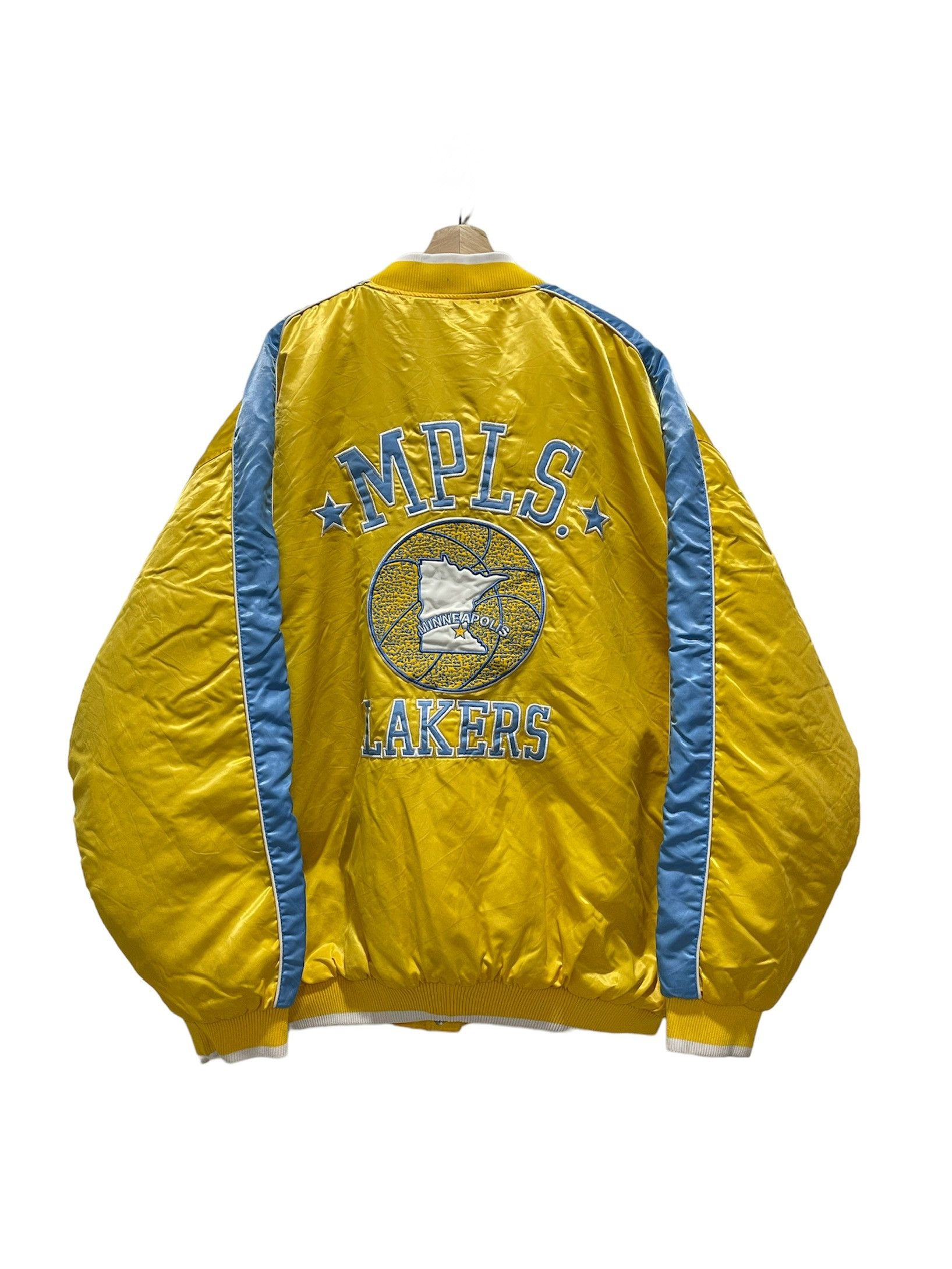 NBA × Vintage Vintage Minneapolis Laker NBA Oversized Varsity Jacket Size US XXL / EU 58 / 5 - 1 Thumbnail
