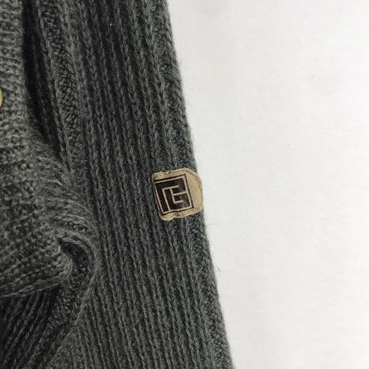 Pierre Balmain Vintage PIERRE BALMAIN PARIS Brand Designer Wool GreySweater Size US M / EU 48-50 / 2 - 4 Thumbnail