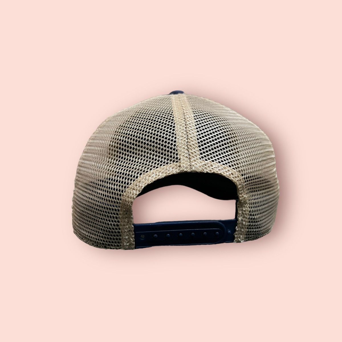 Columbia VINTAGE COLUMBIA CAMO EMBROIDERED TRUCKER SNAPBACK Size ONE SIZE - 13 Thumbnail