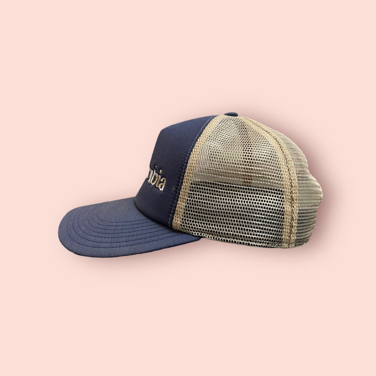Columbia VINTAGE COLUMBIA CAMO EMBROIDERED TRUCKER SNAPBACK Size ONE SIZE - 10 Thumbnail