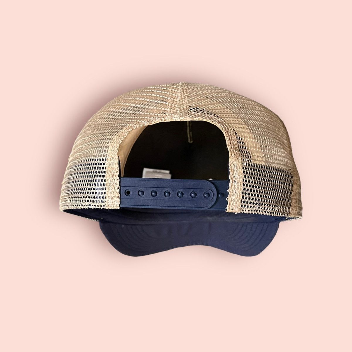 Columbia VINTAGE COLUMBIA CAMO EMBROIDERED TRUCKER SNAPBACK Size ONE SIZE - 14 Thumbnail