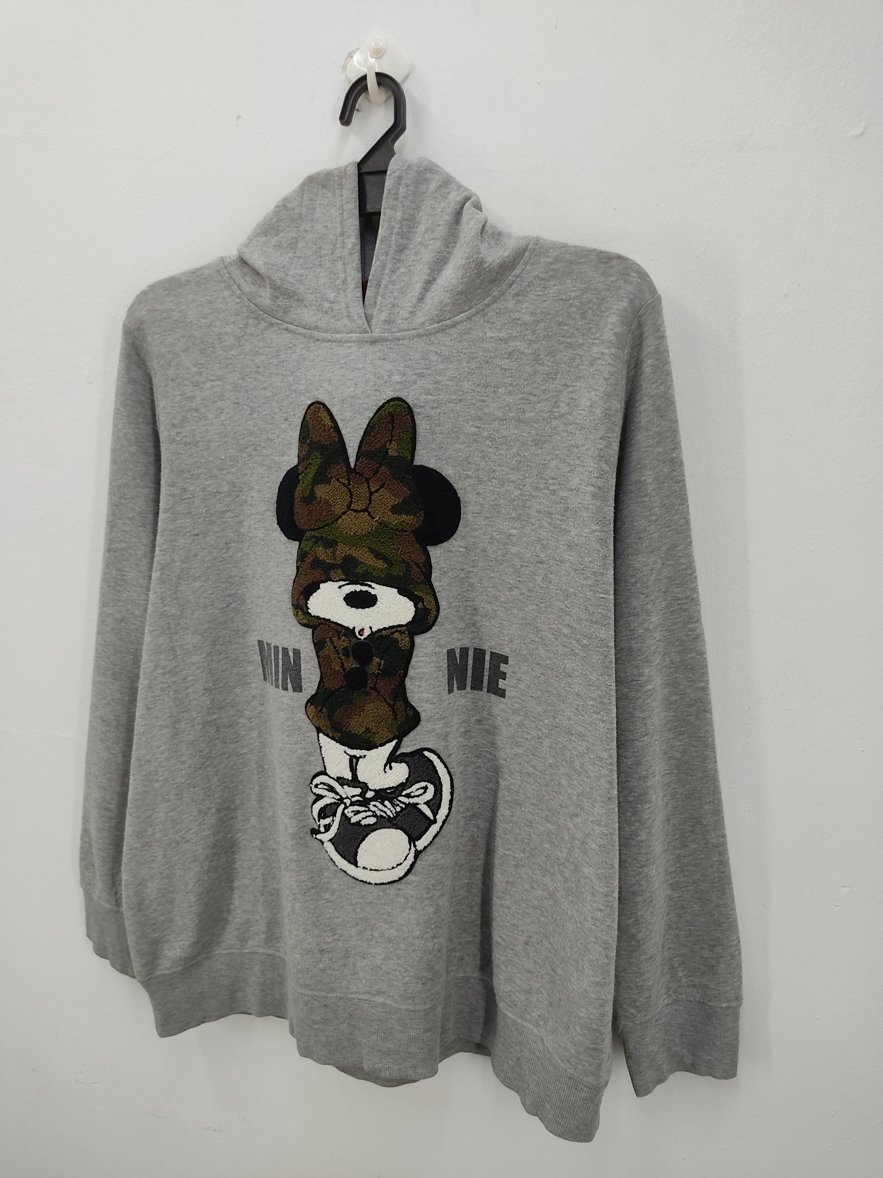 Disney × Japanese Brand Disney Minnie Mouse Baggy Jumper Hoodie Size L / US 10 / IT 46 - 2 Thumbnail