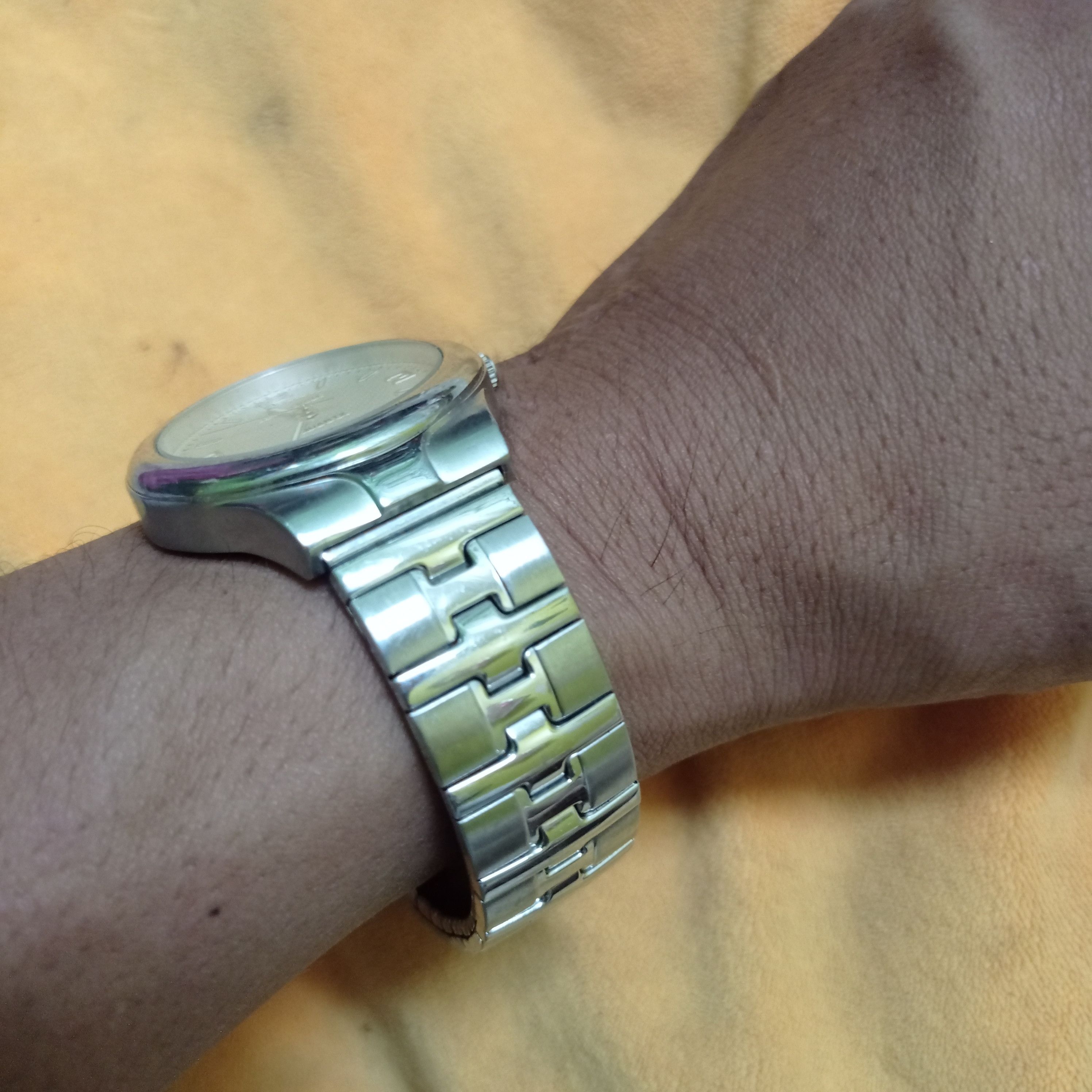 Japanese Brand 💥OFFERS💥Vintage TimeTech QUARTZ JAPAN MOVEMENT ENGINE Size ONE SIZE - 8 Thumbnail