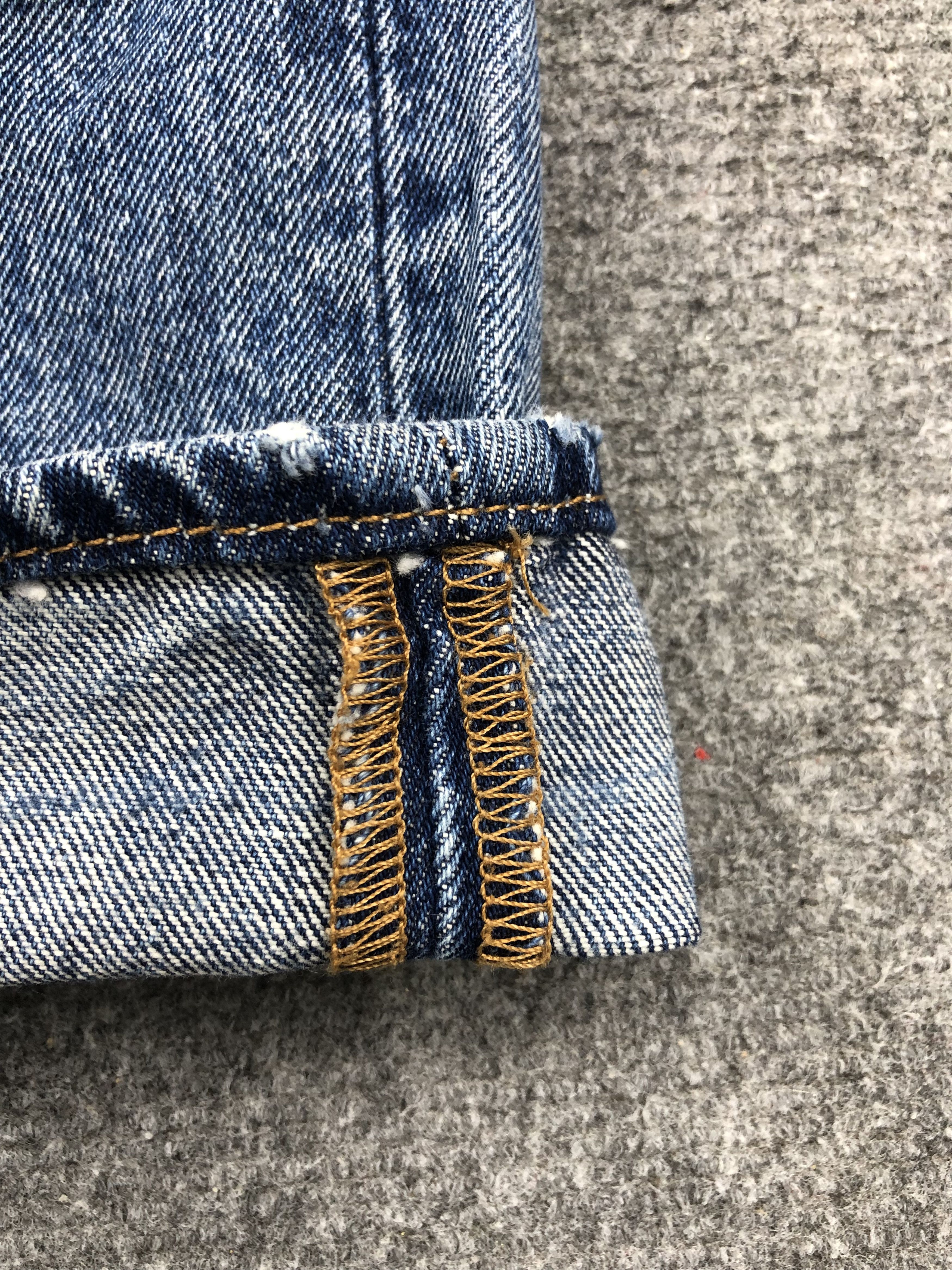 Levi's Vintage Levis 501 Faded Blue Jeans DP1337 Size US 33 - 9 Thumbnail