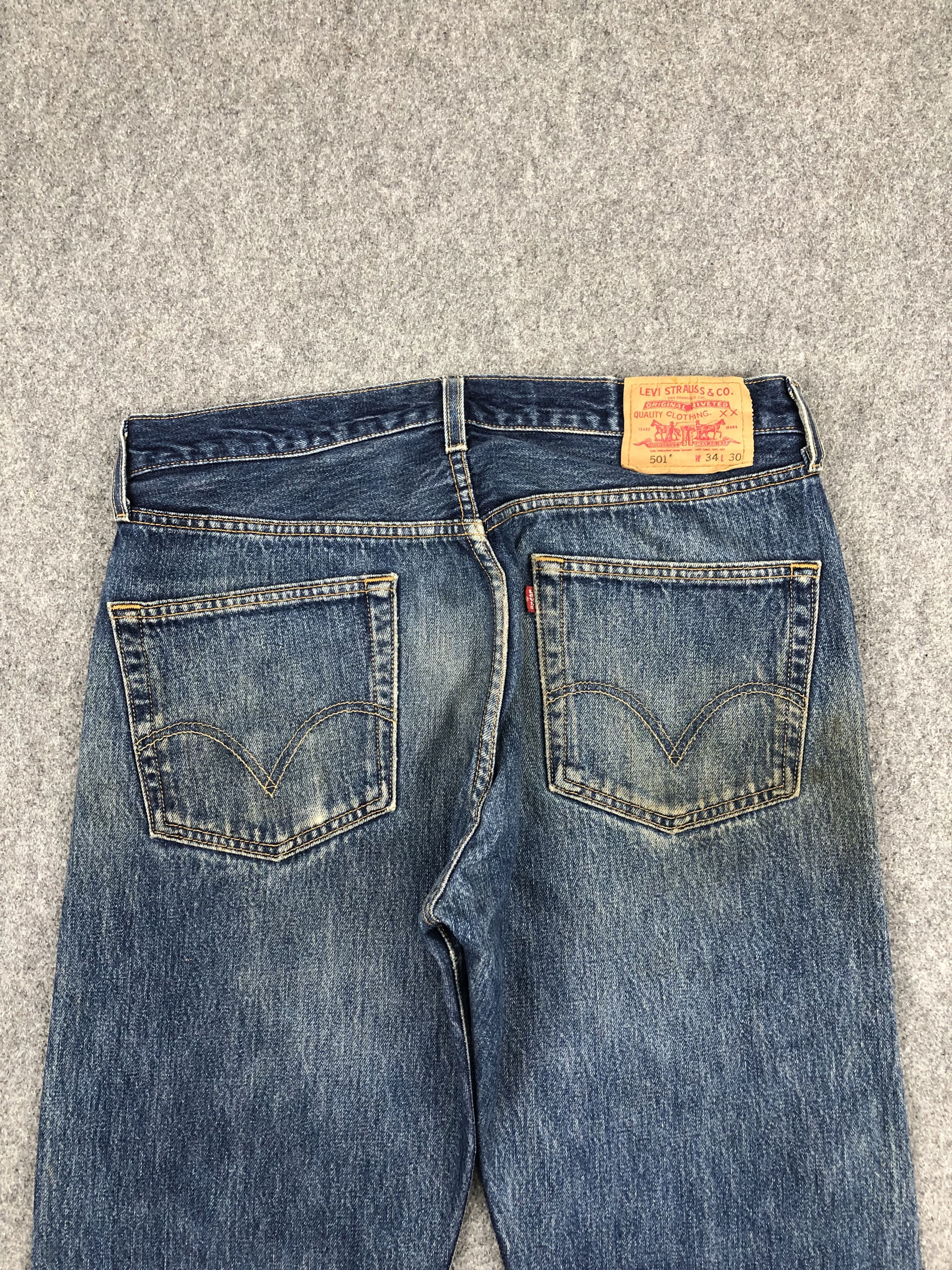 Levi's Vintage Distressed Levis 501 Faded Blue Jeans DP1340 Size US 36 / EU 52 - 4 Thumbnail