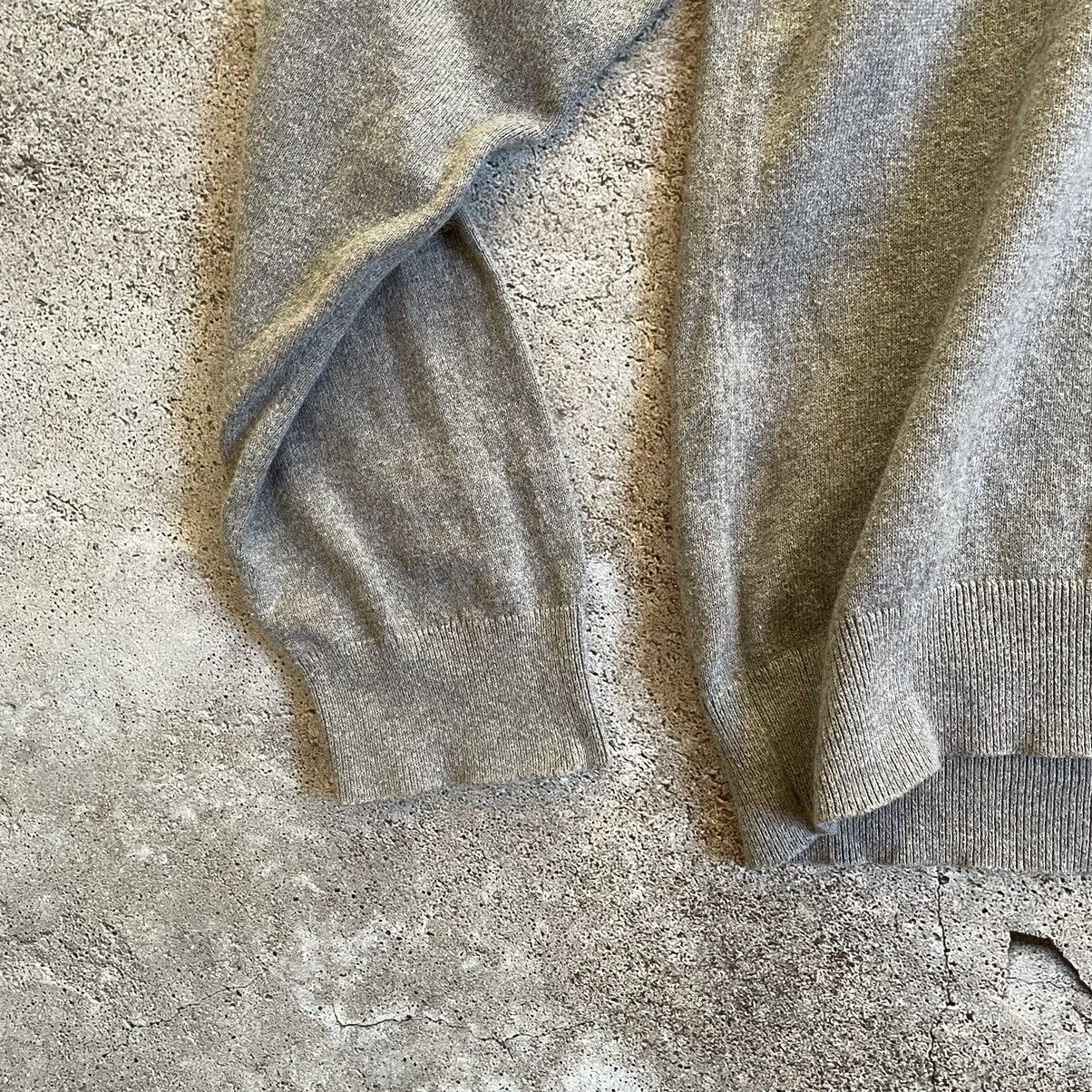 Tommy Hilfiger Vintage Tommy Hilfiger Cashmere Sweater V Neck 90s Y2K Size US XL / EU 56 / 4 - 4 Thumbnail